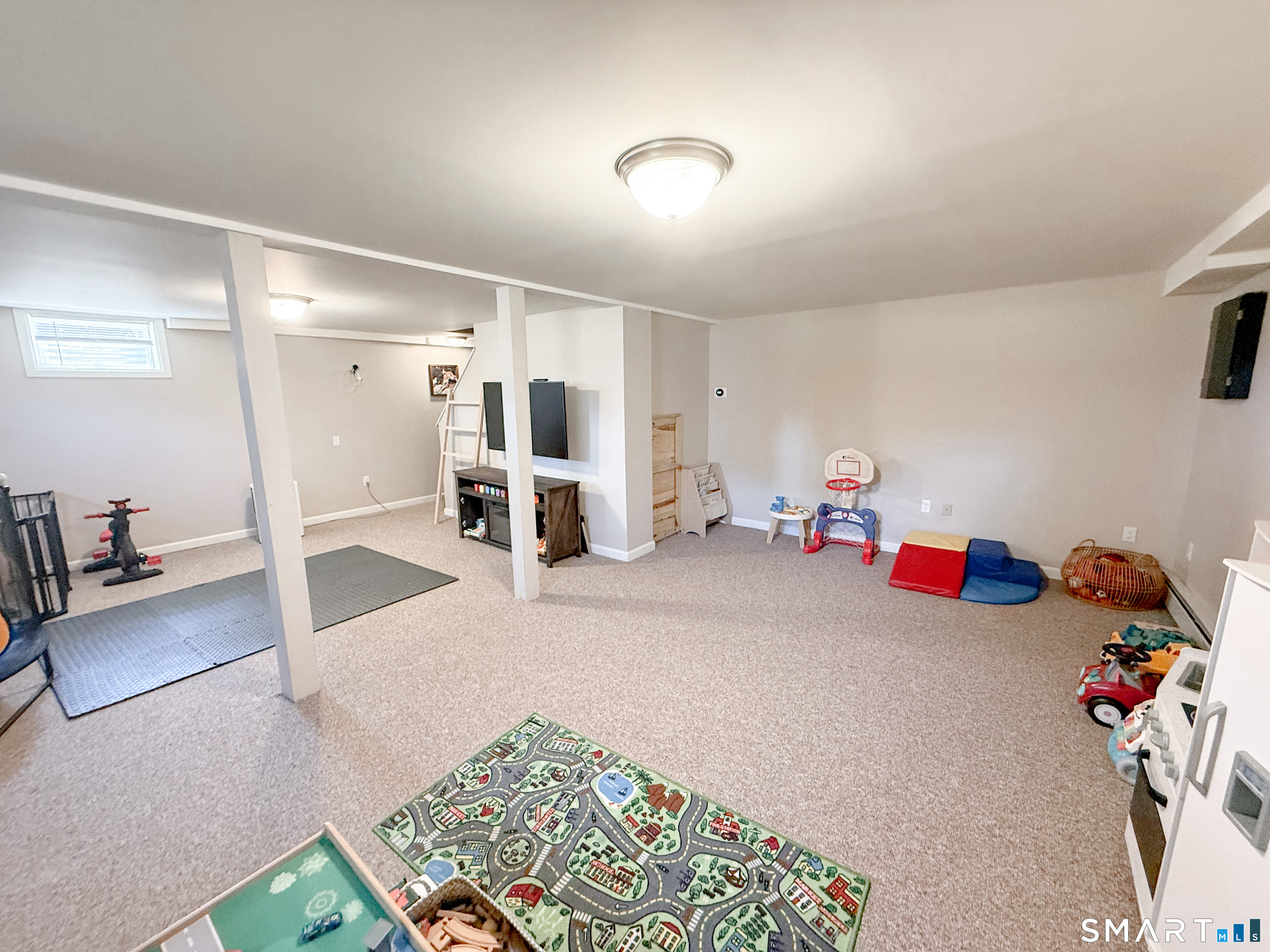 18 Deerfield Drive