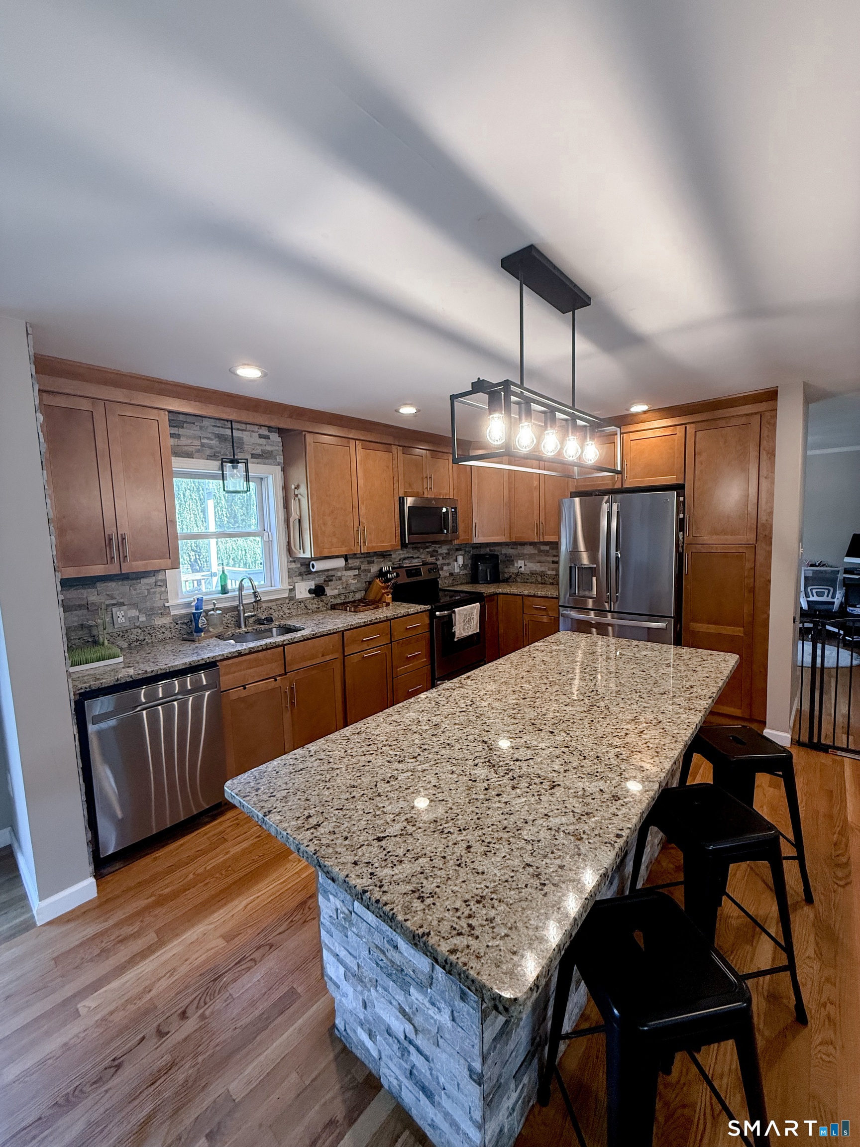 18 Deerfield Drive