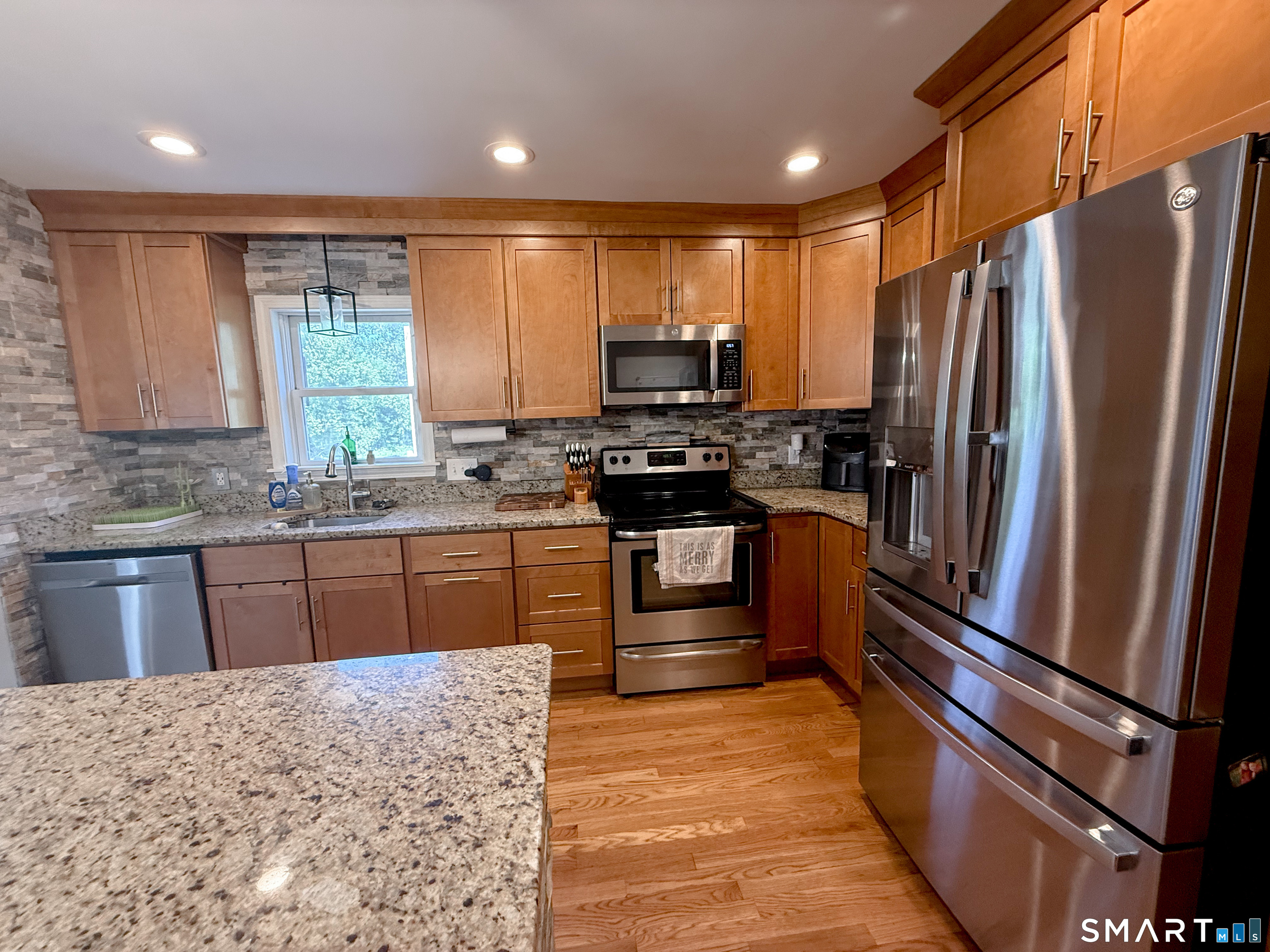 18 Deerfield Drive