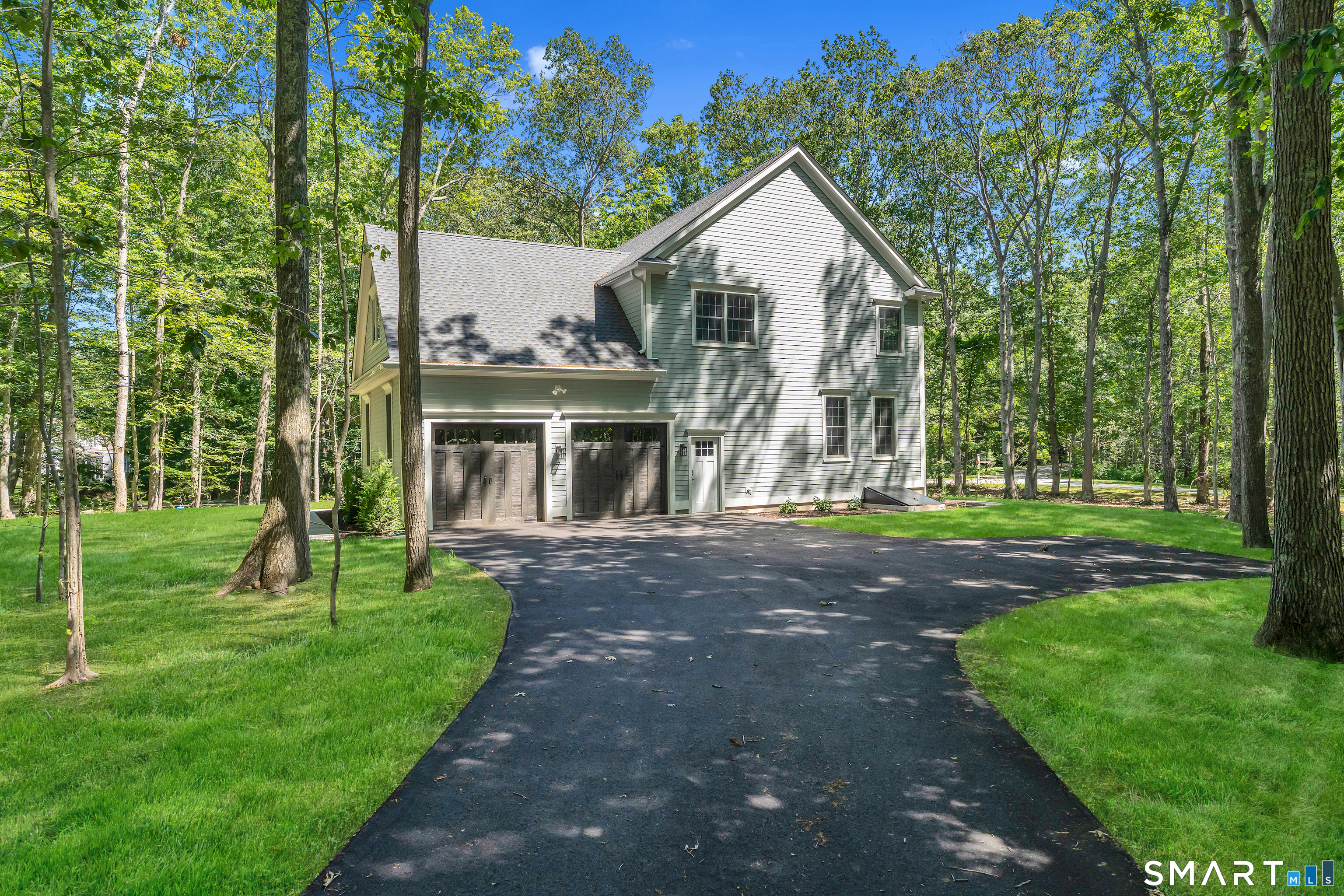 2 Berberis Drive