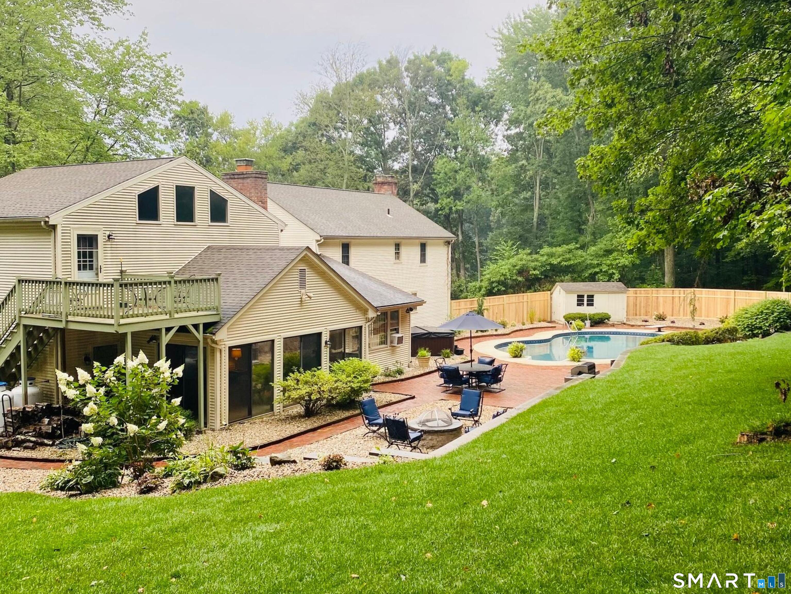 34 Tunxis Trail