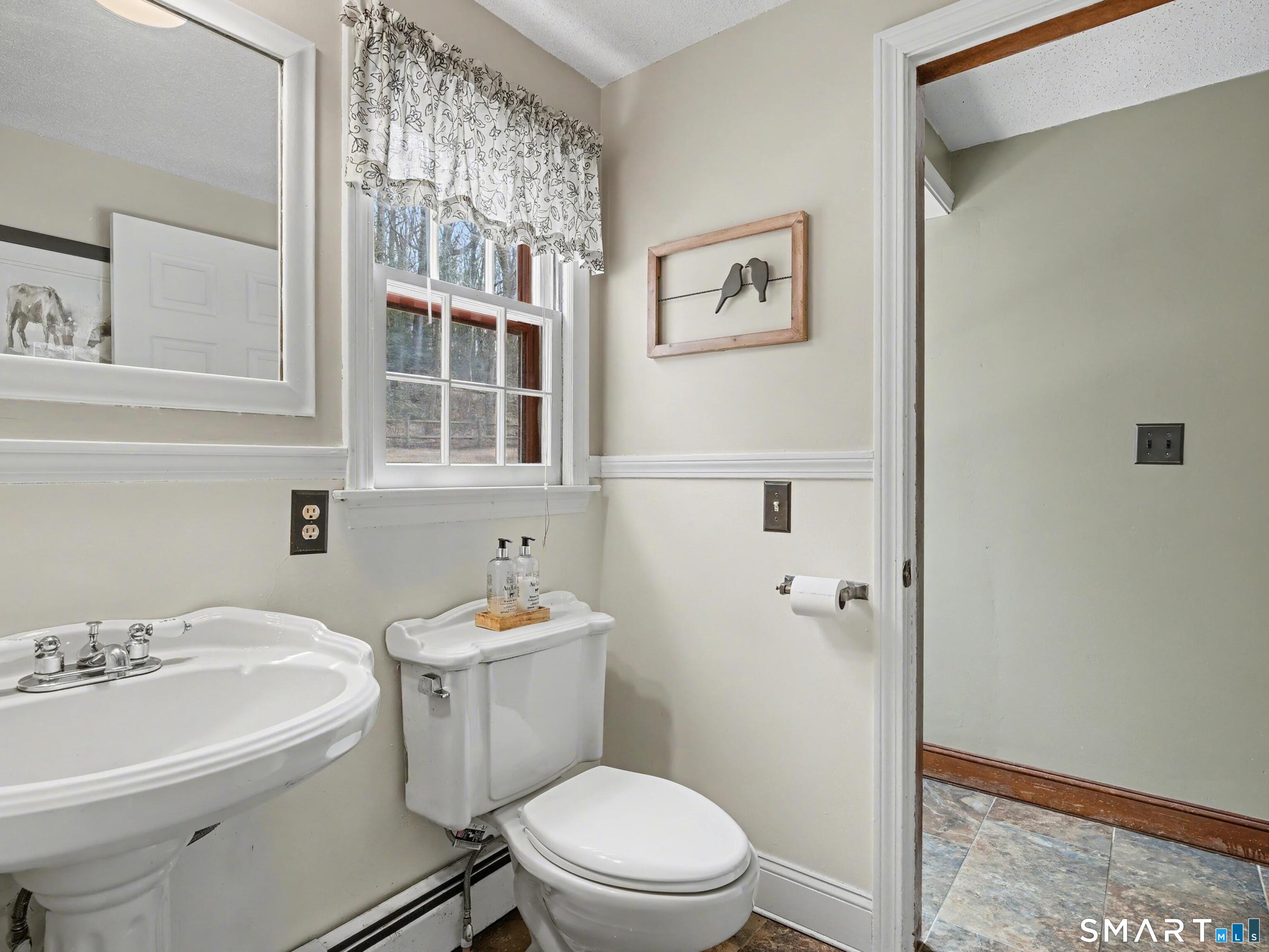 34 Tunxis Trail