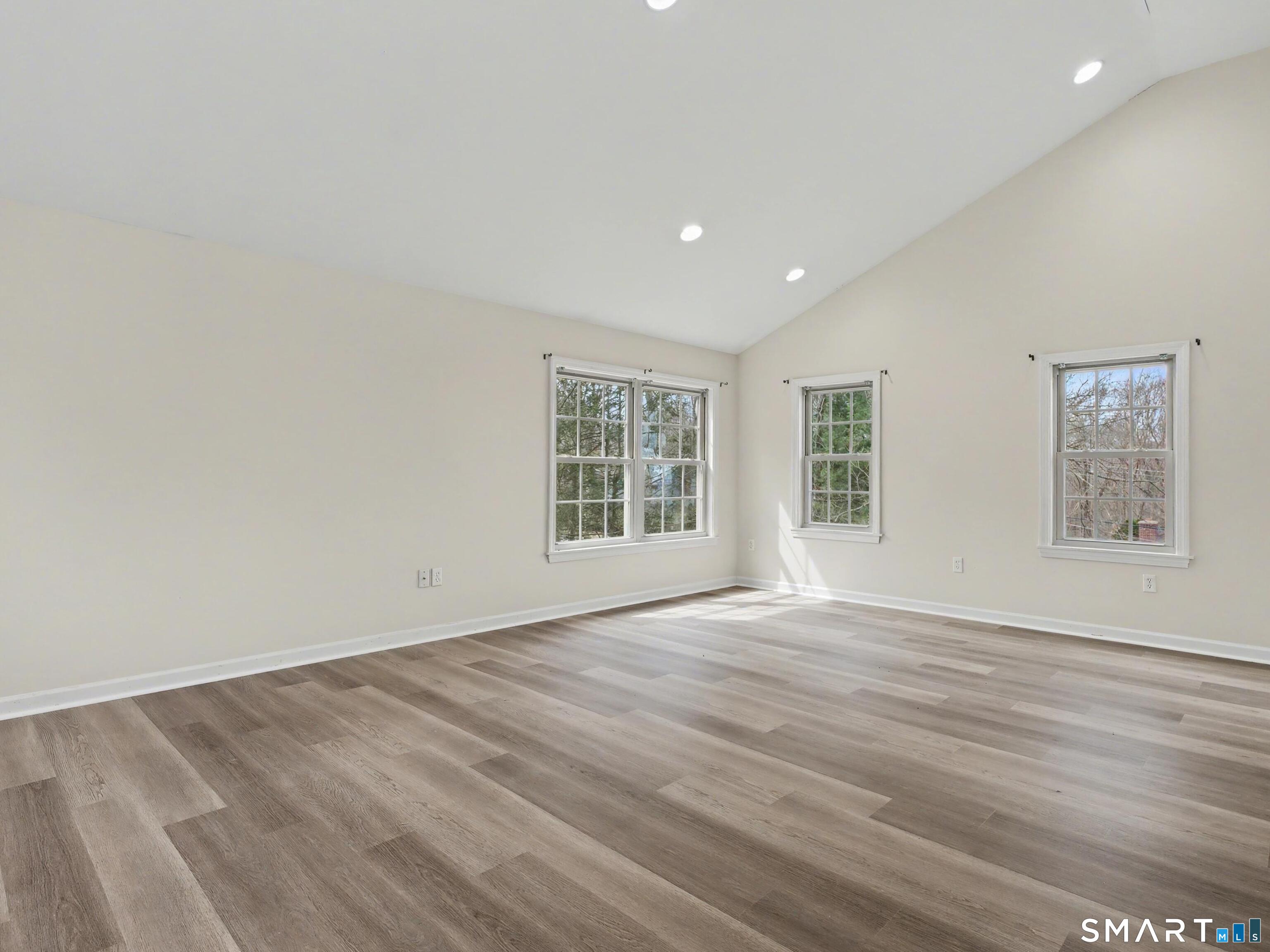 34 Tunxis Trail