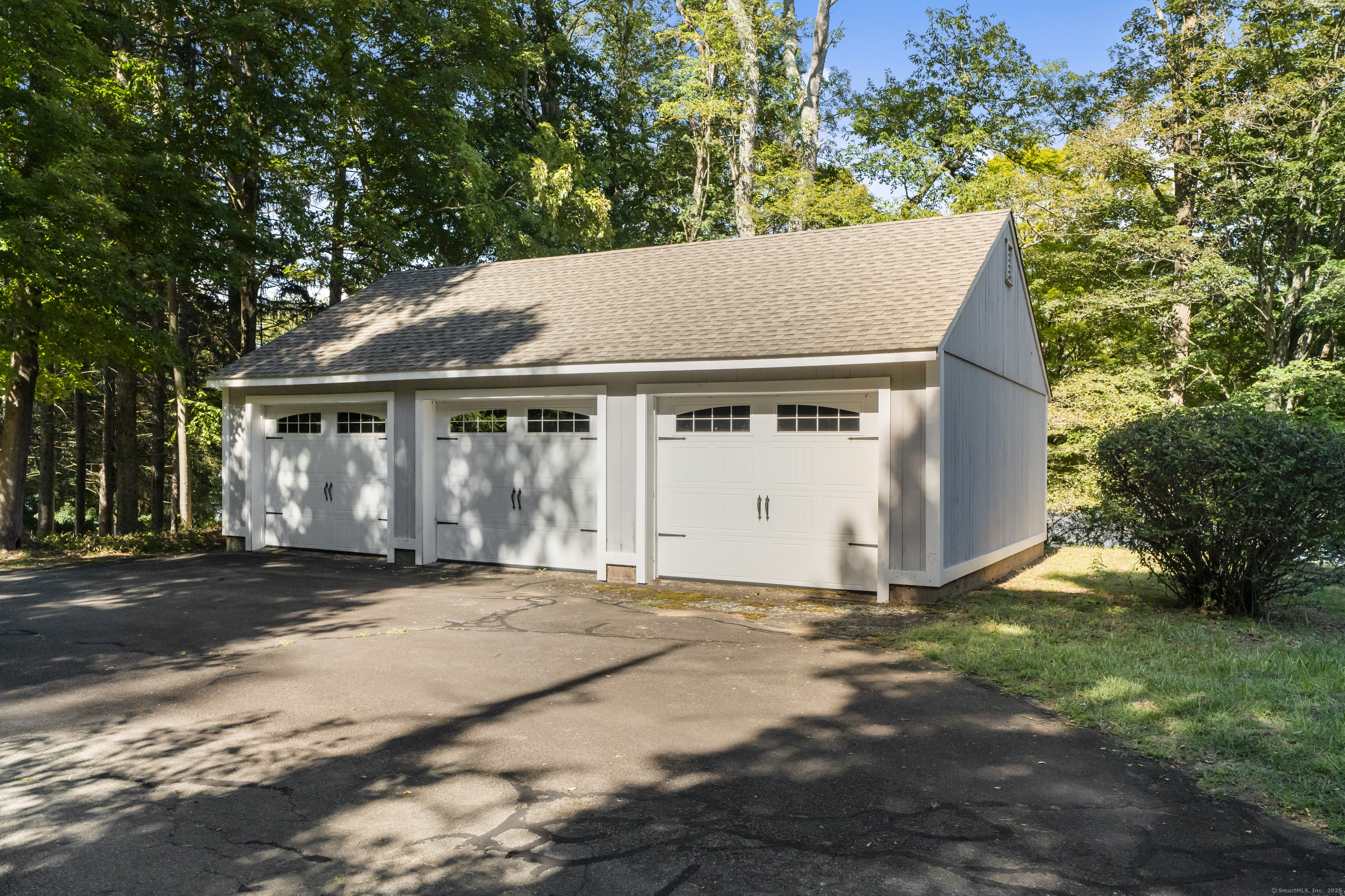 288 Middlesex Avenue