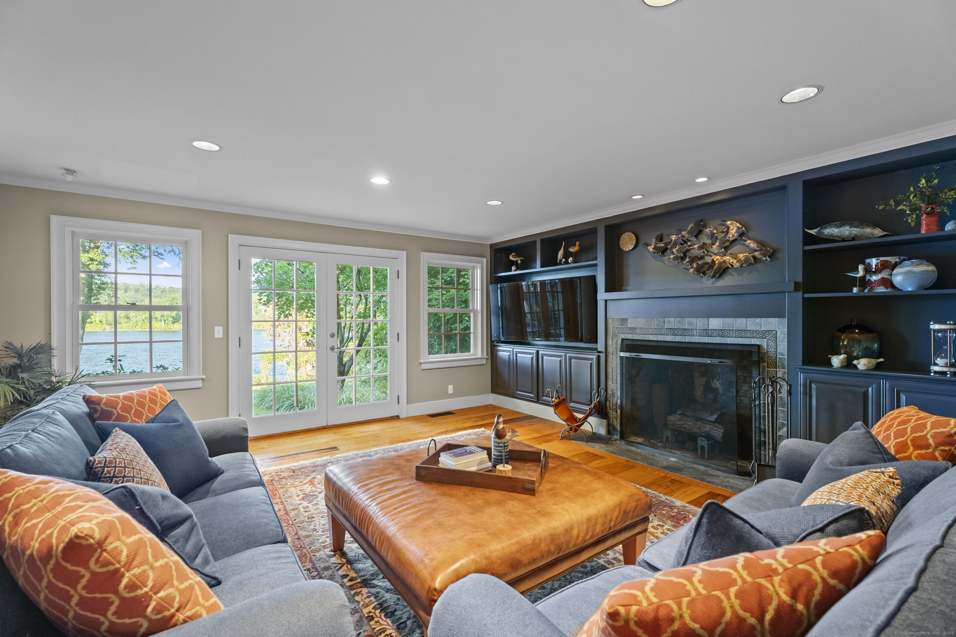 288 Middlesex Avenue