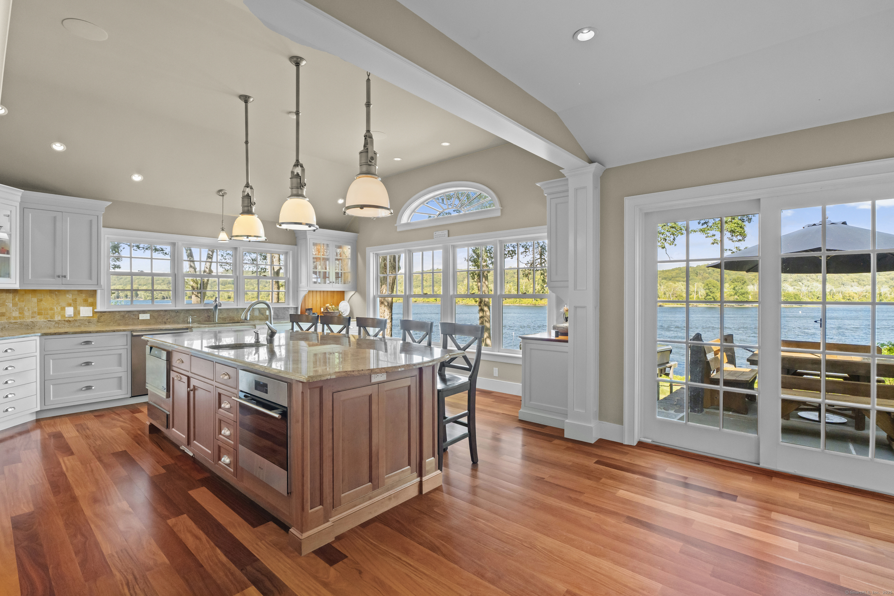 288 Middlesex Avenue