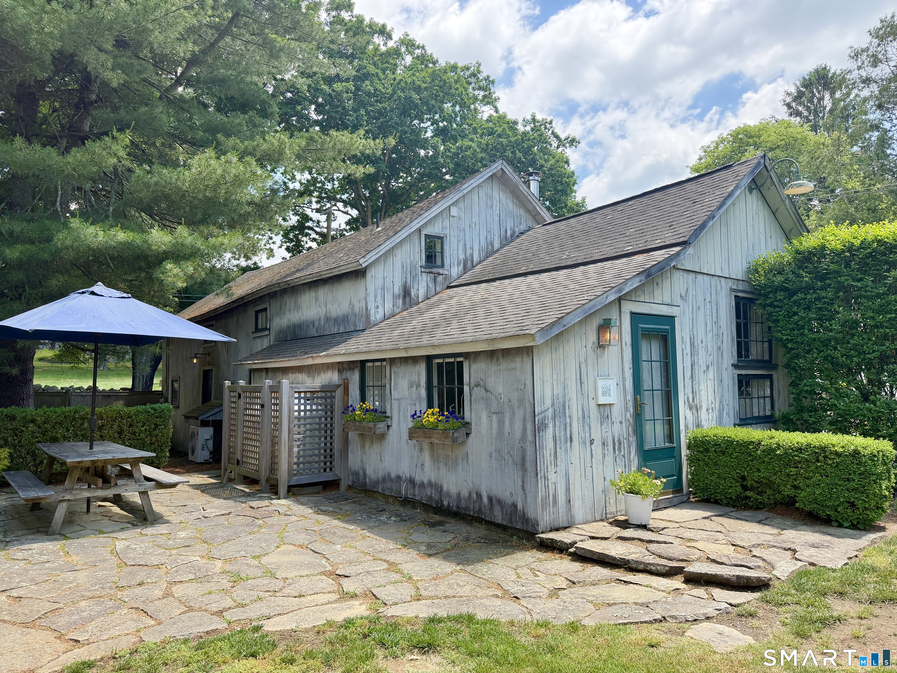 1 Hathaway Road