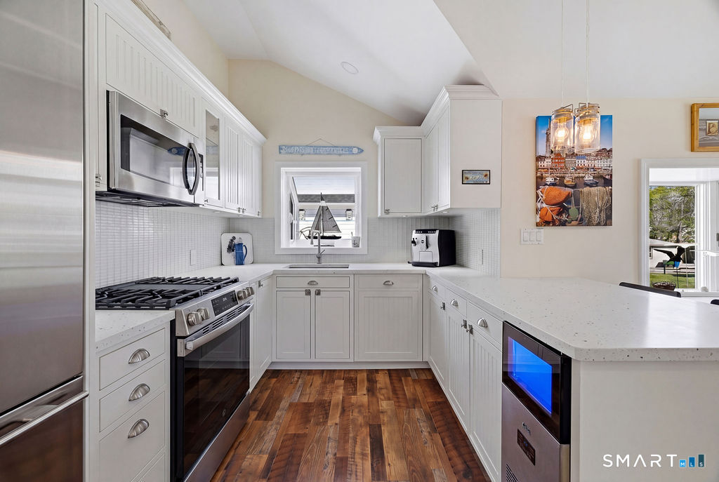 37 Mohican Road