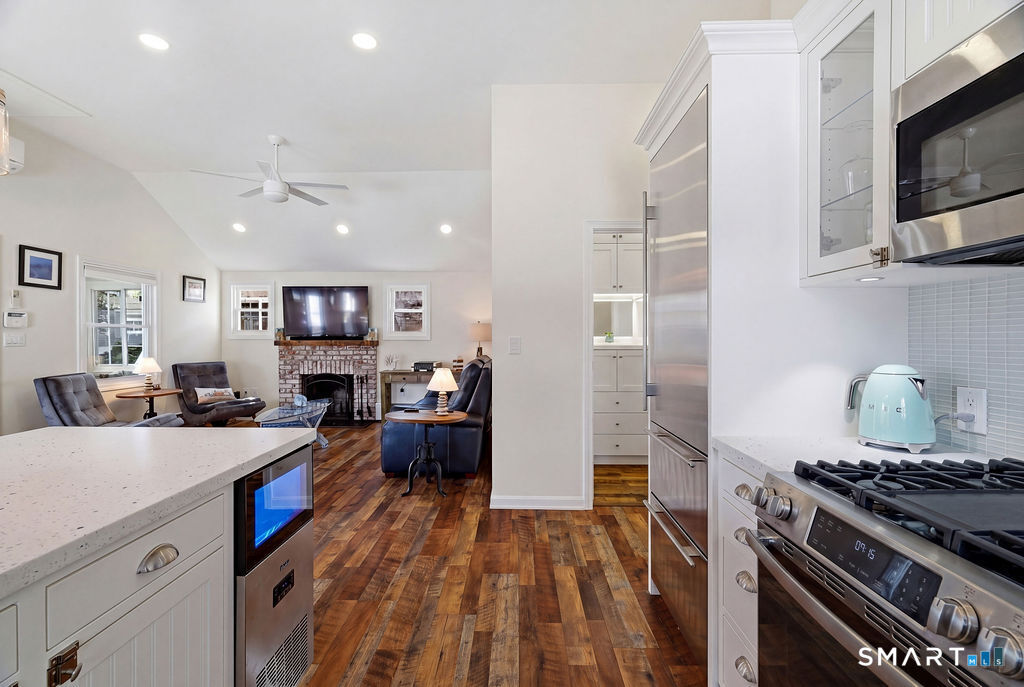 37 Mohican Road