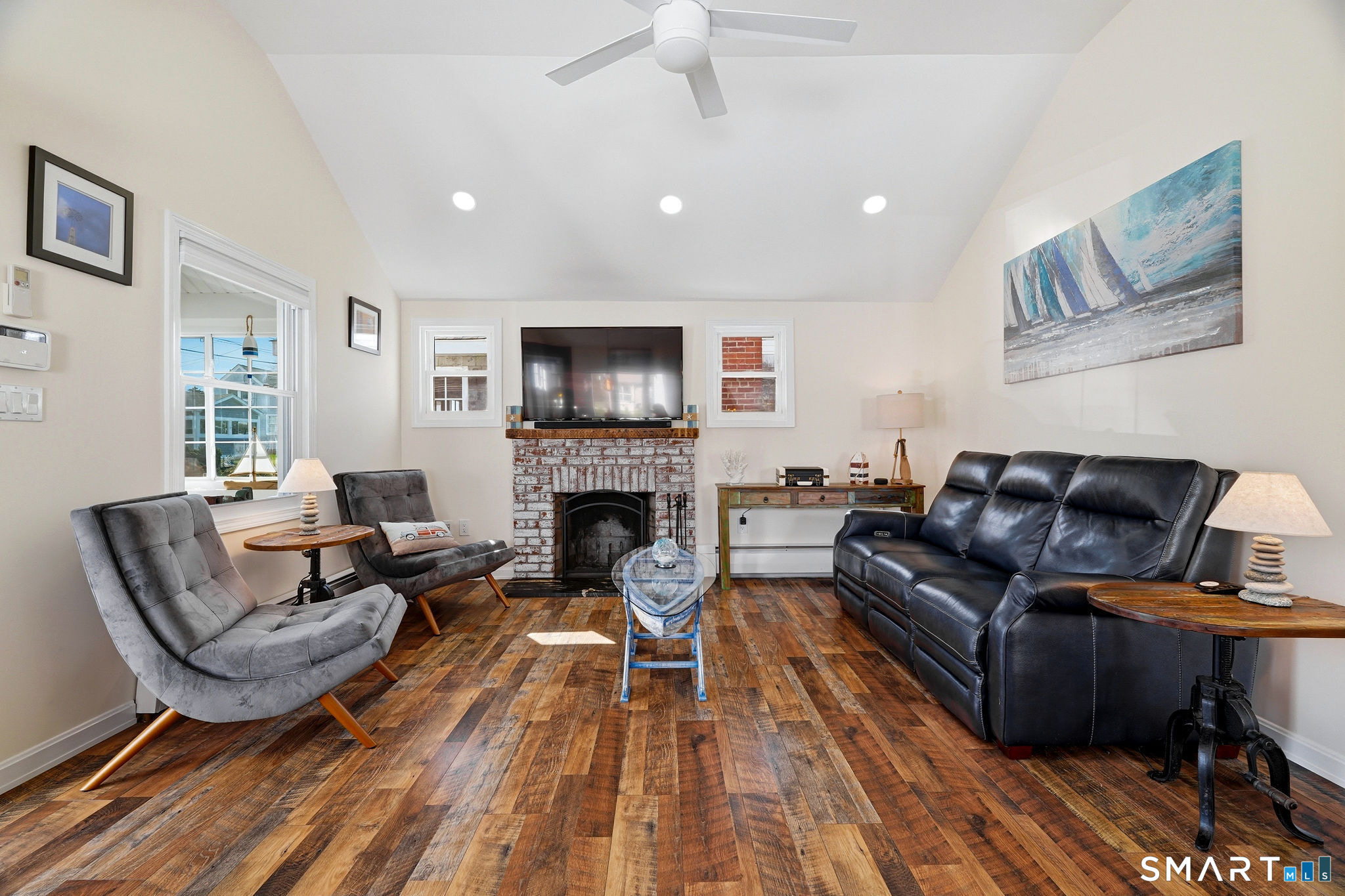 37 Mohican Road