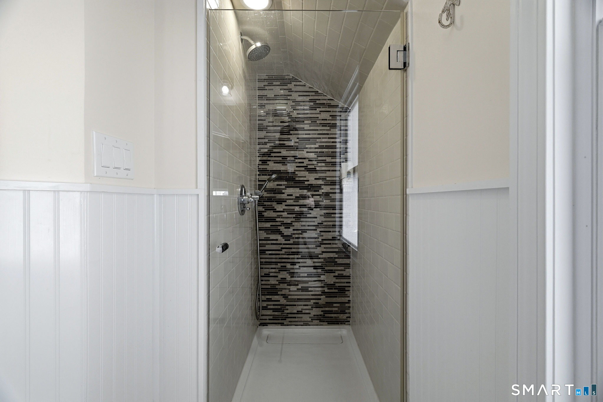 37 Mohican Road