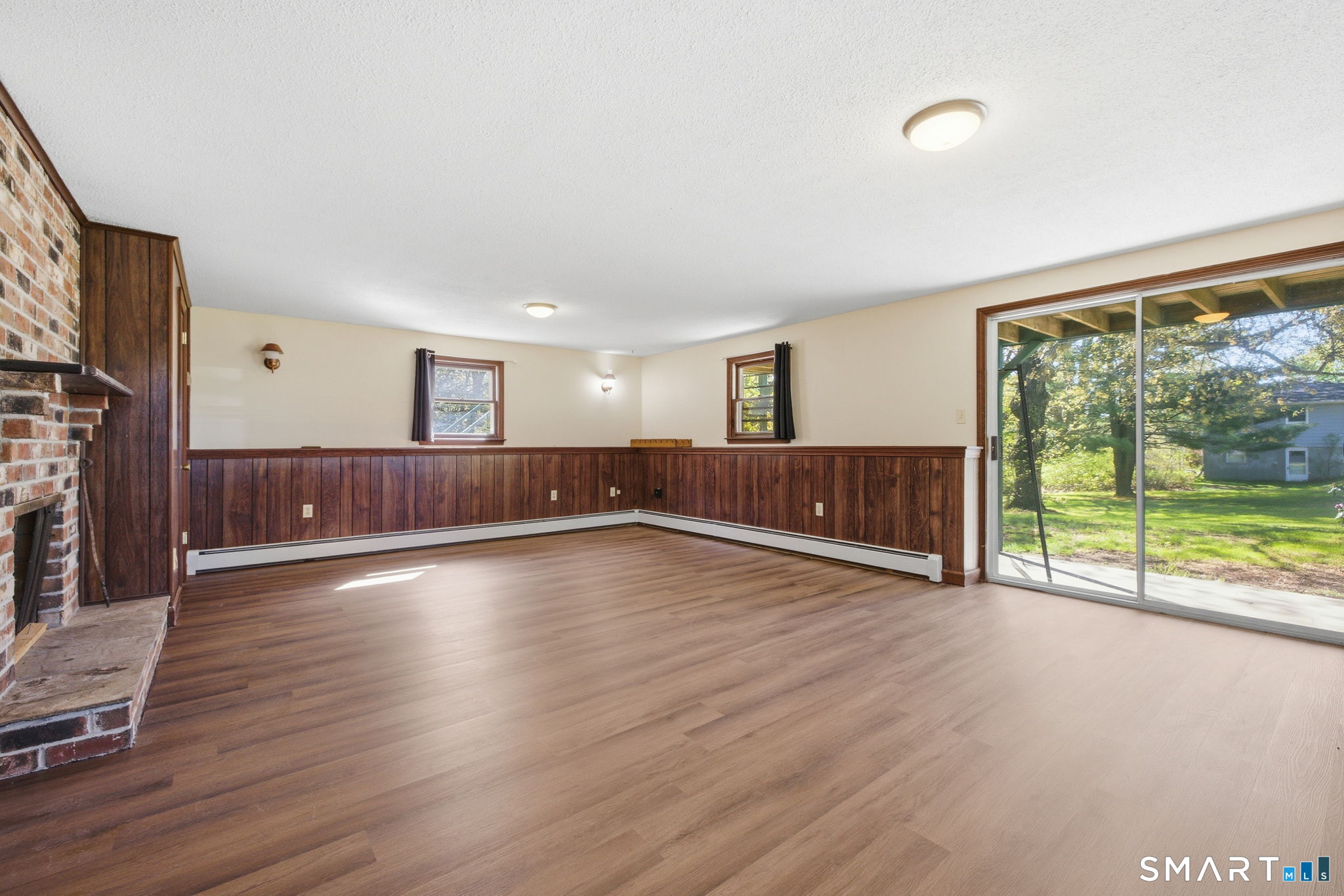 16 Julian Drive