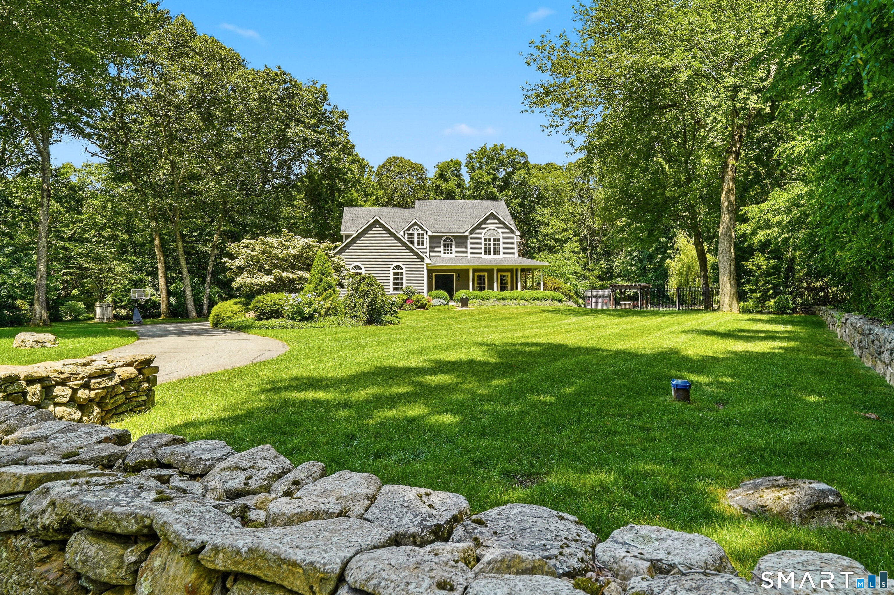 8 Hatchetts Hill Road