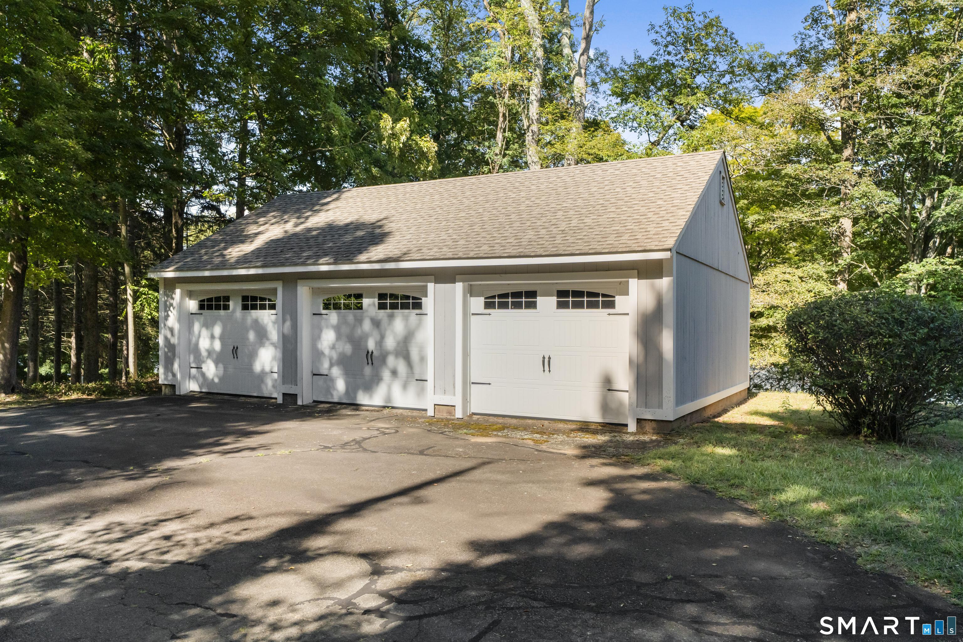 288 Middlesex Avenue