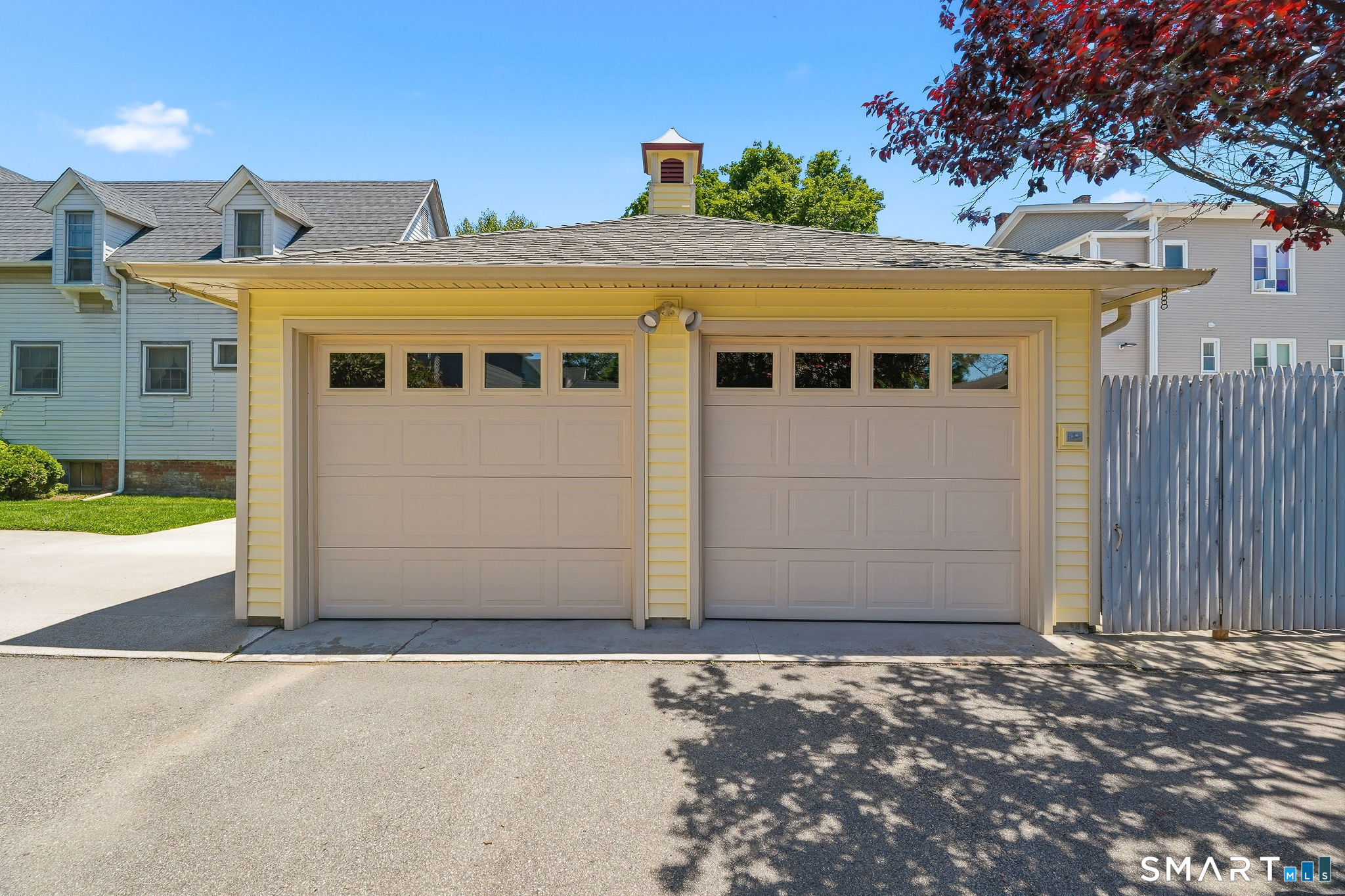 24 Lincoln Avenue