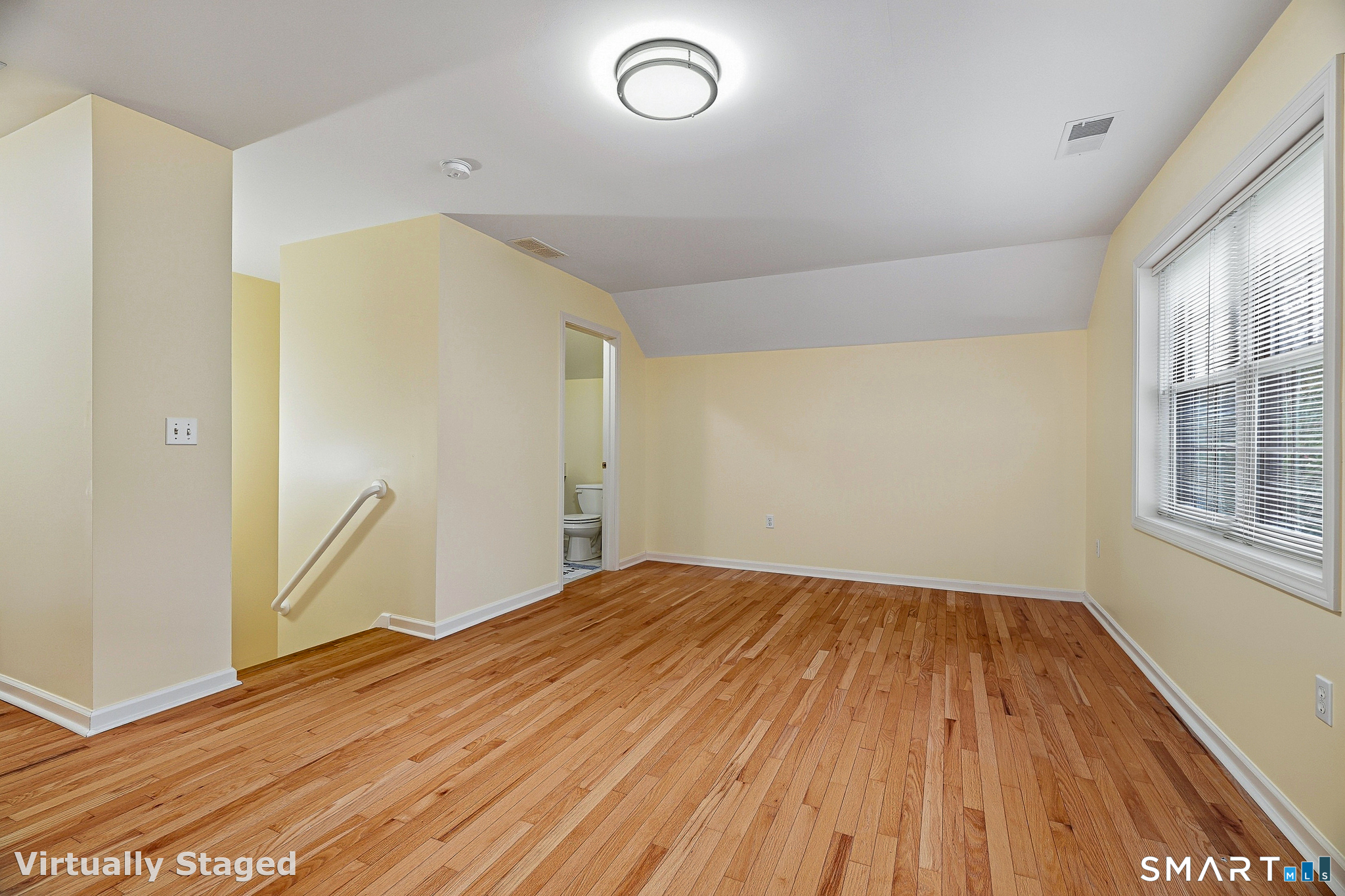2 Hawthorne Lane Unit: 2