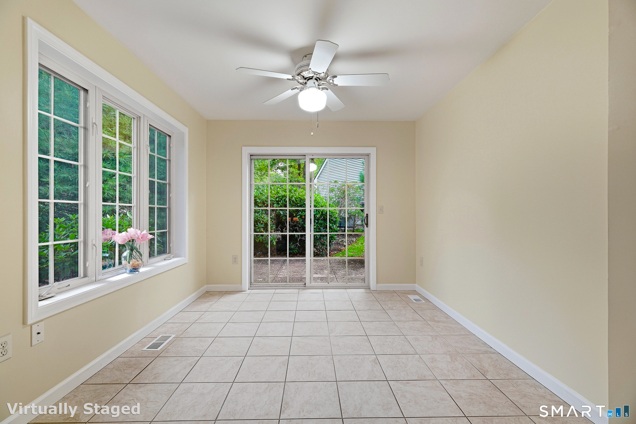 2 Hawthorne Lane Unit: 2