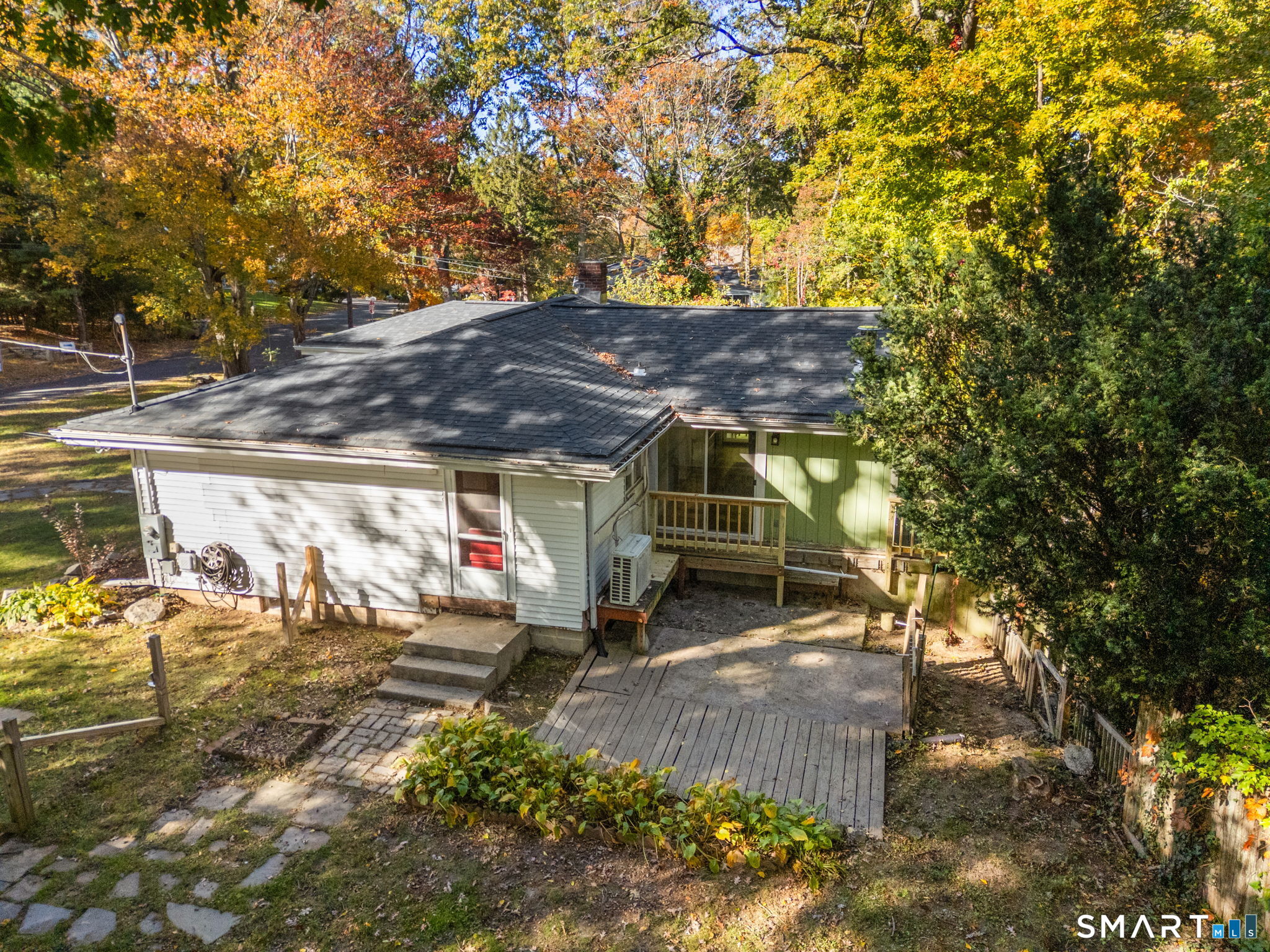 27 Woodland Road