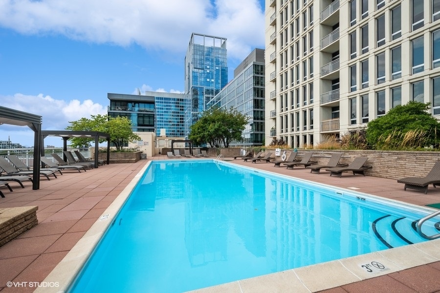 1400 S Michigan Avenue Unit: 1802