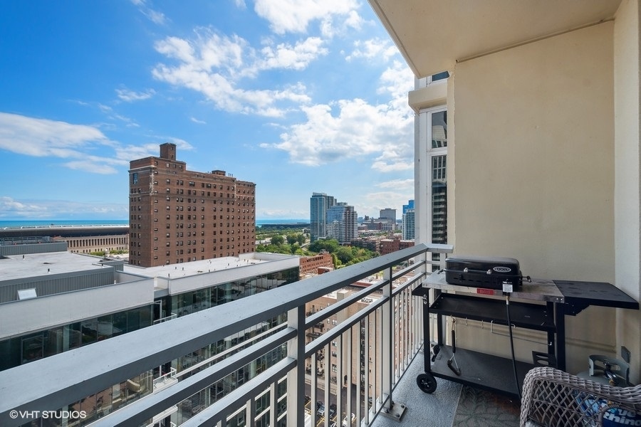 1400 S Michigan Avenue Unit: 1802