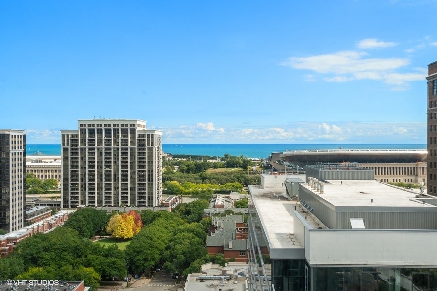 1400 S Michigan Avenue Unit: 1802