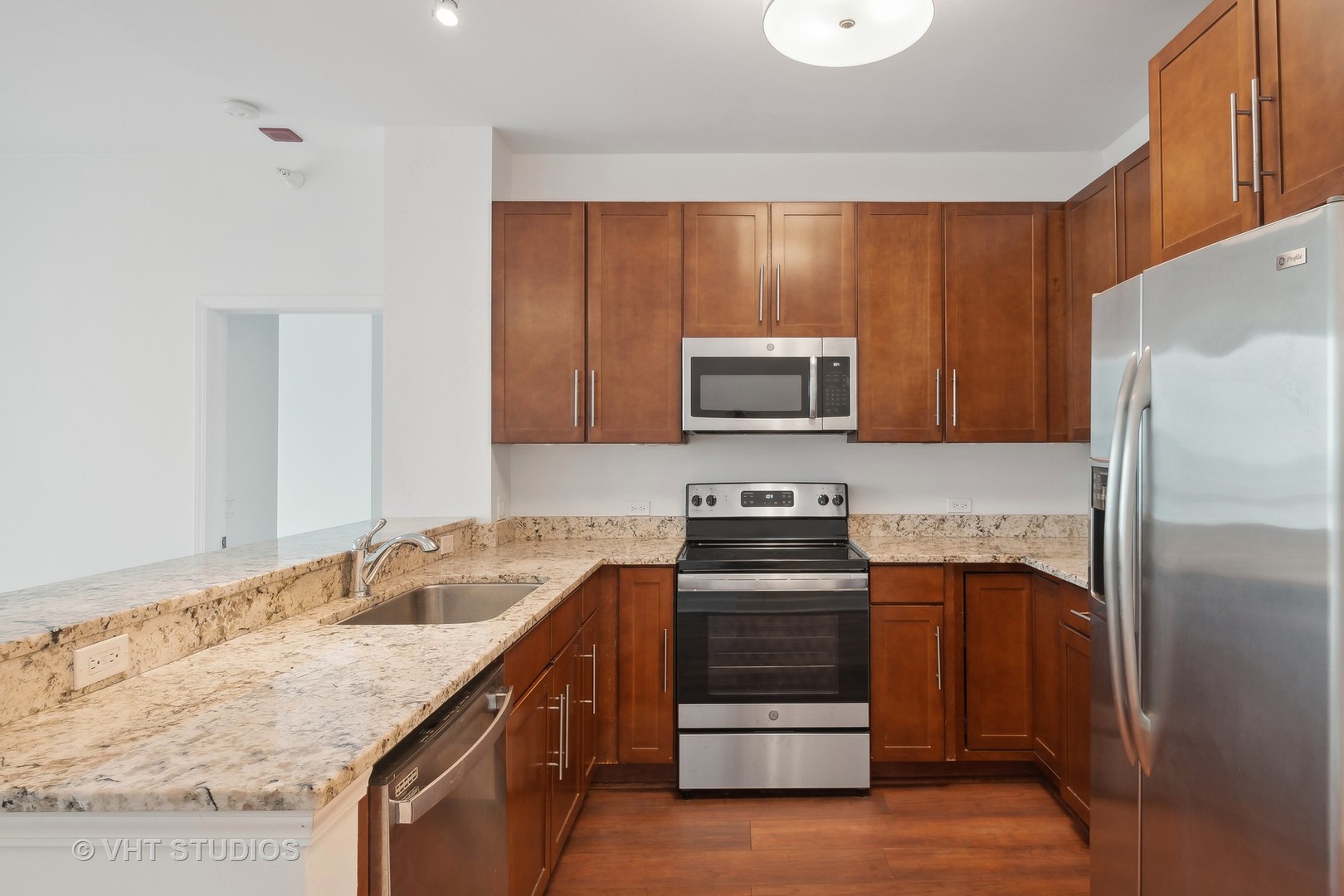 1629 S Prairie Avenue Unit: 2208