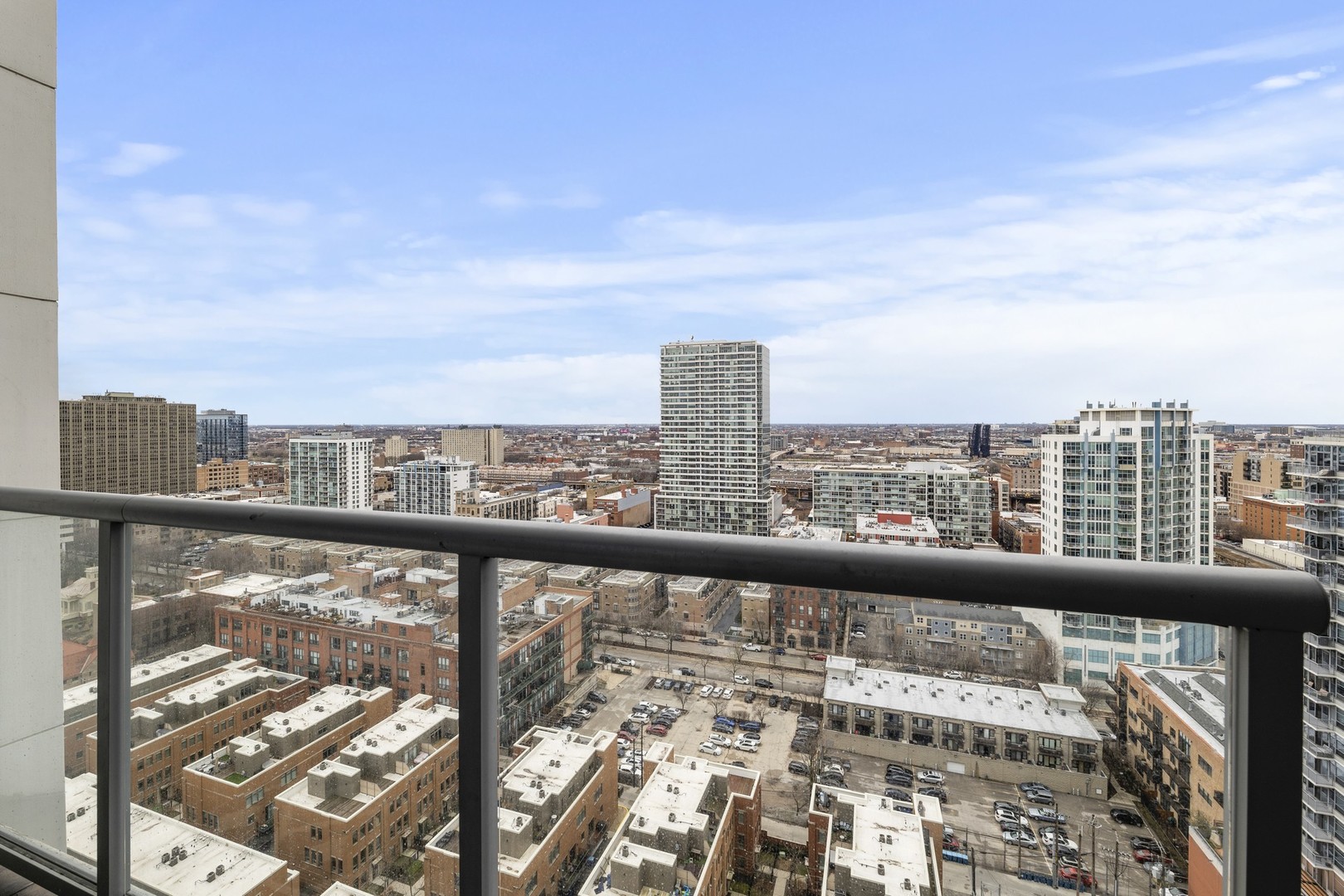 1629 S Prairie Avenue Unit: 2208