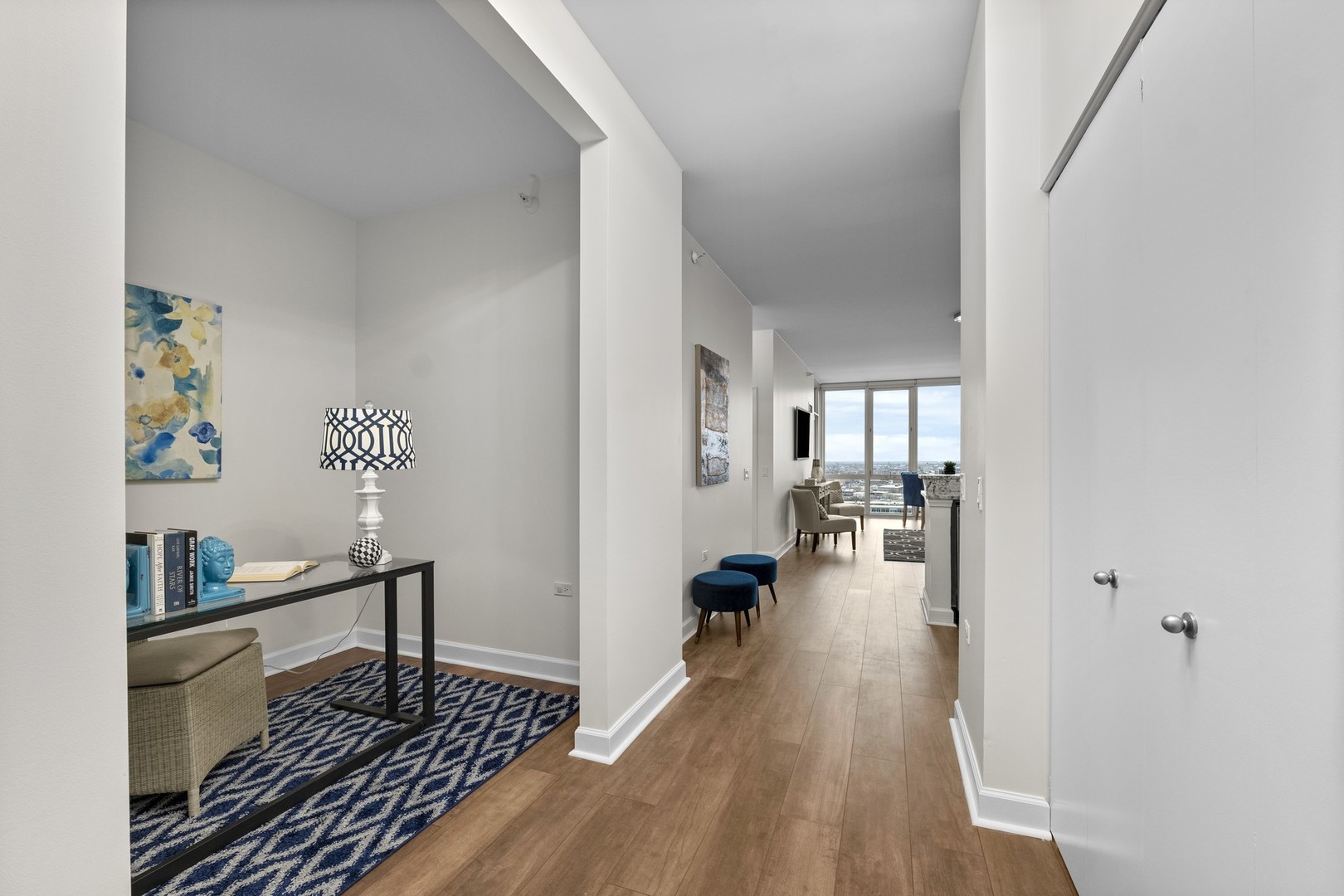 1629 S Prairie Avenue Unit: 2208