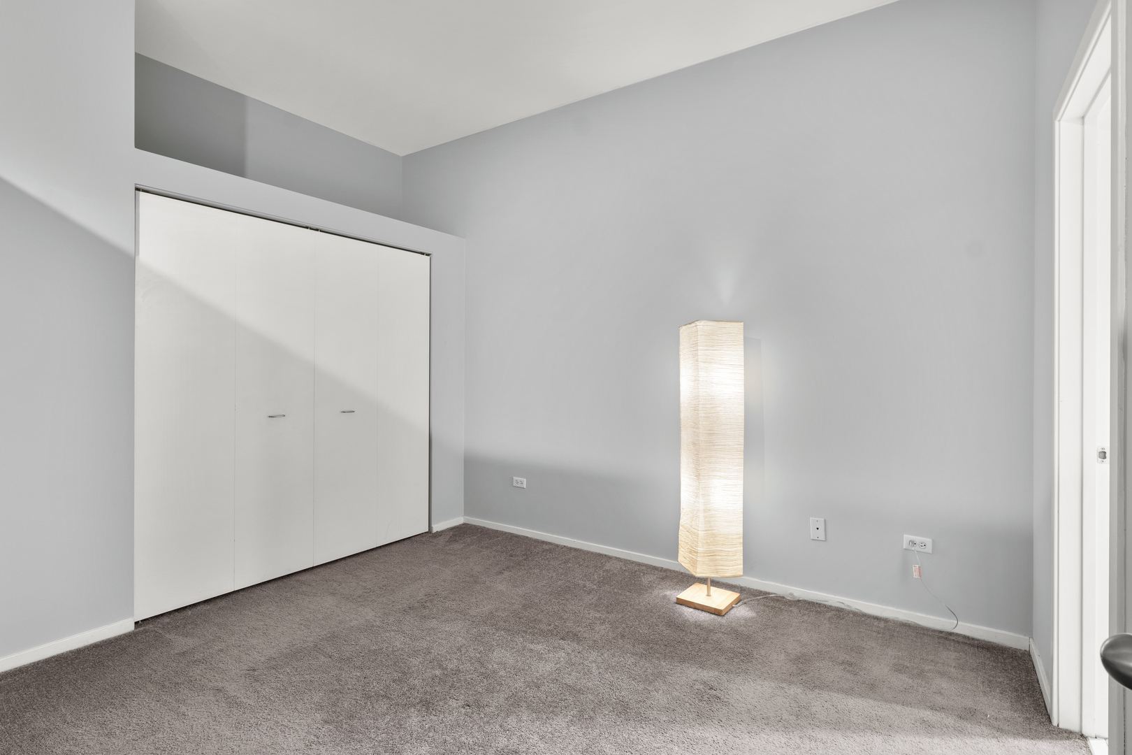 208 W Washington Street Unit: 1106