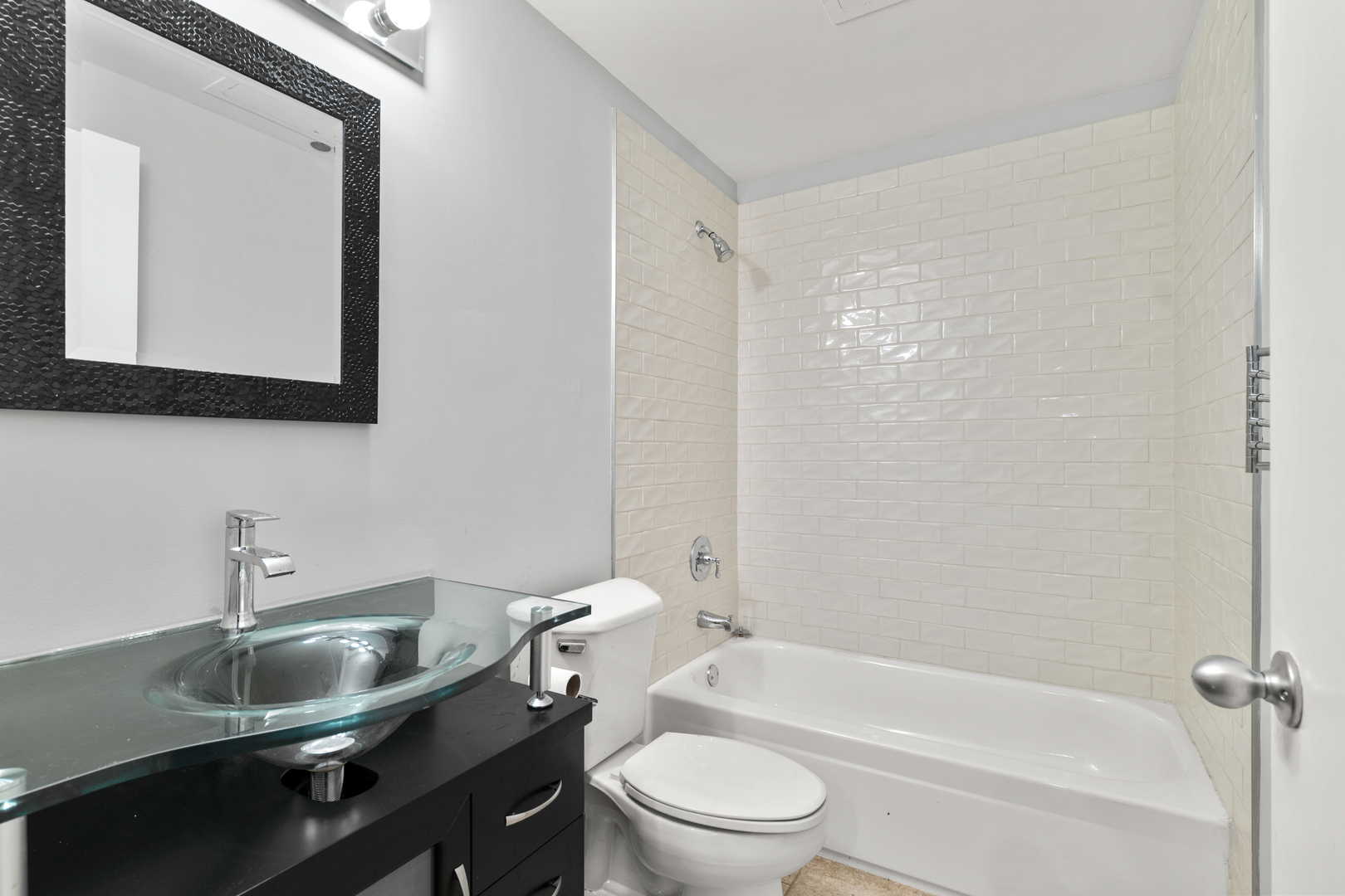 208 W Washington Street Unit: 1106