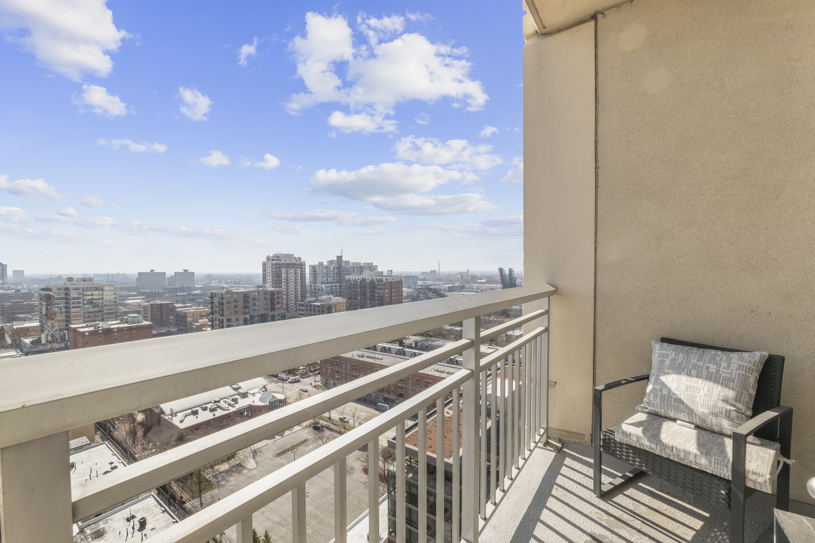 1400 S Michigan Avenue Unit: 1908