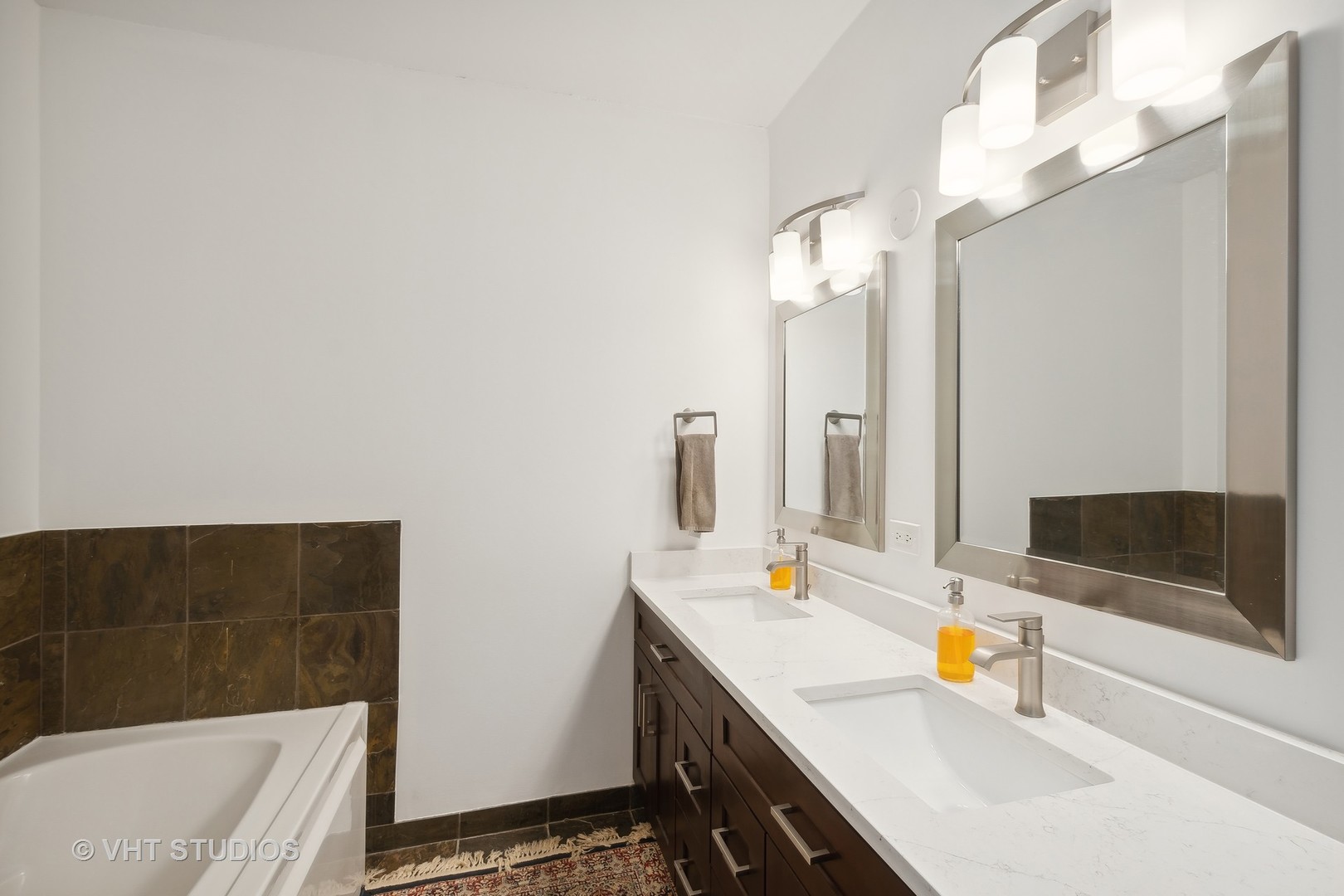 1101 S State Street Unit: 1800