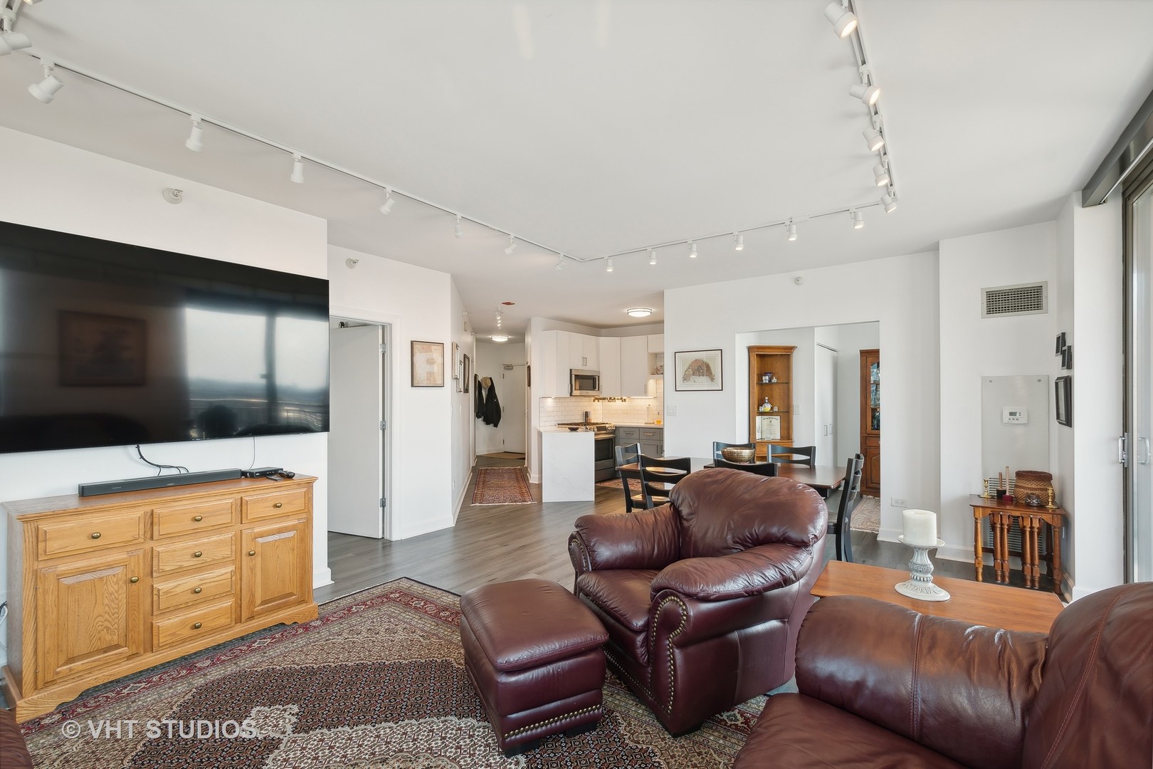 1101 S State Street Unit: 1800