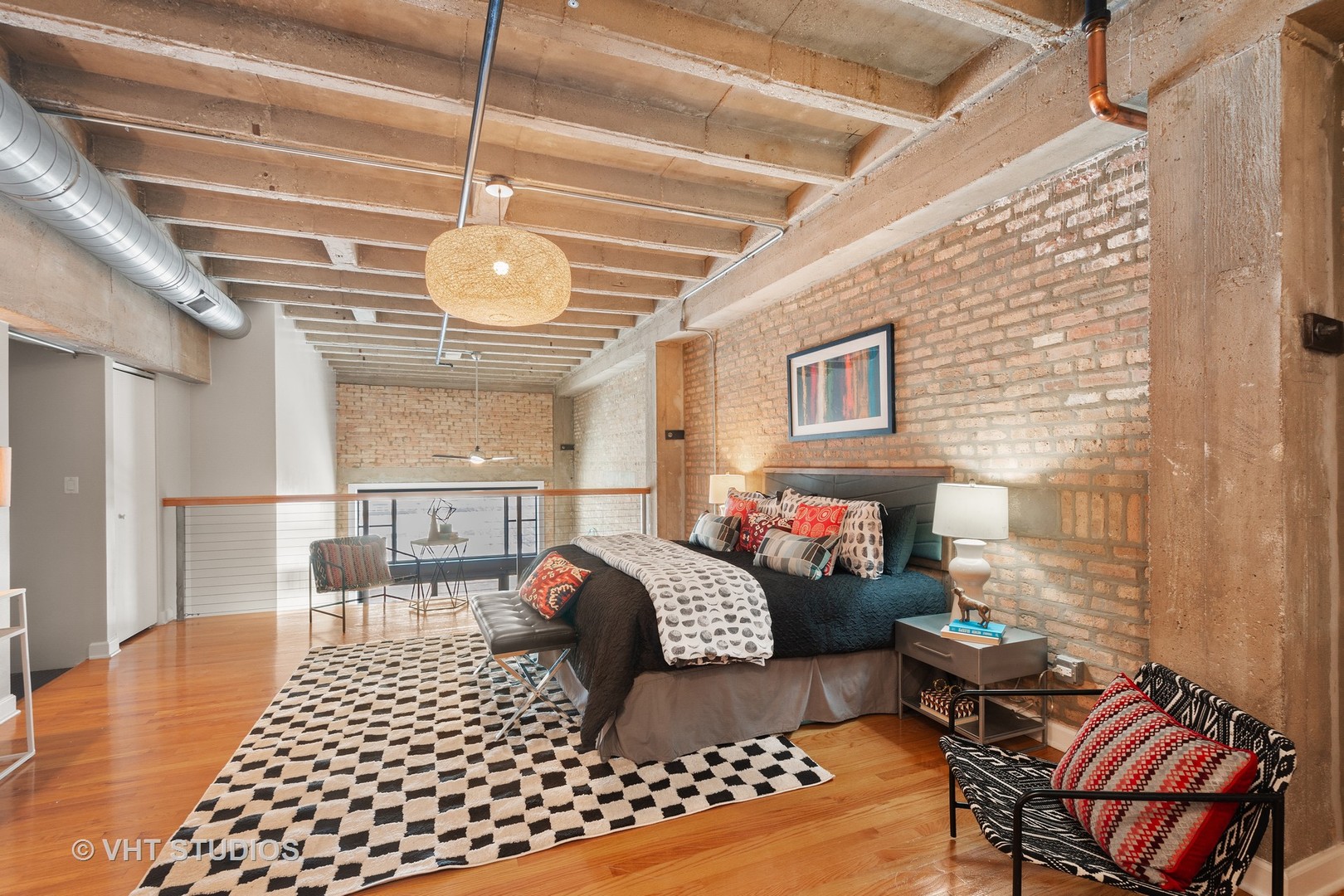 2545 S Dearborn Street Unit: 504