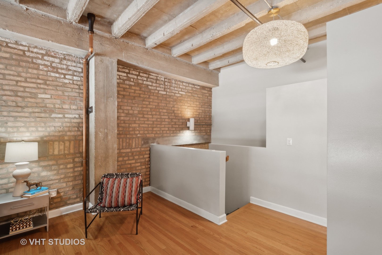 2545 S Dearborn Street Unit: 504