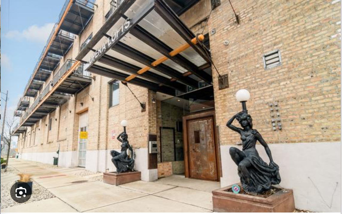 2545 S Dearborn Street Unit: 504