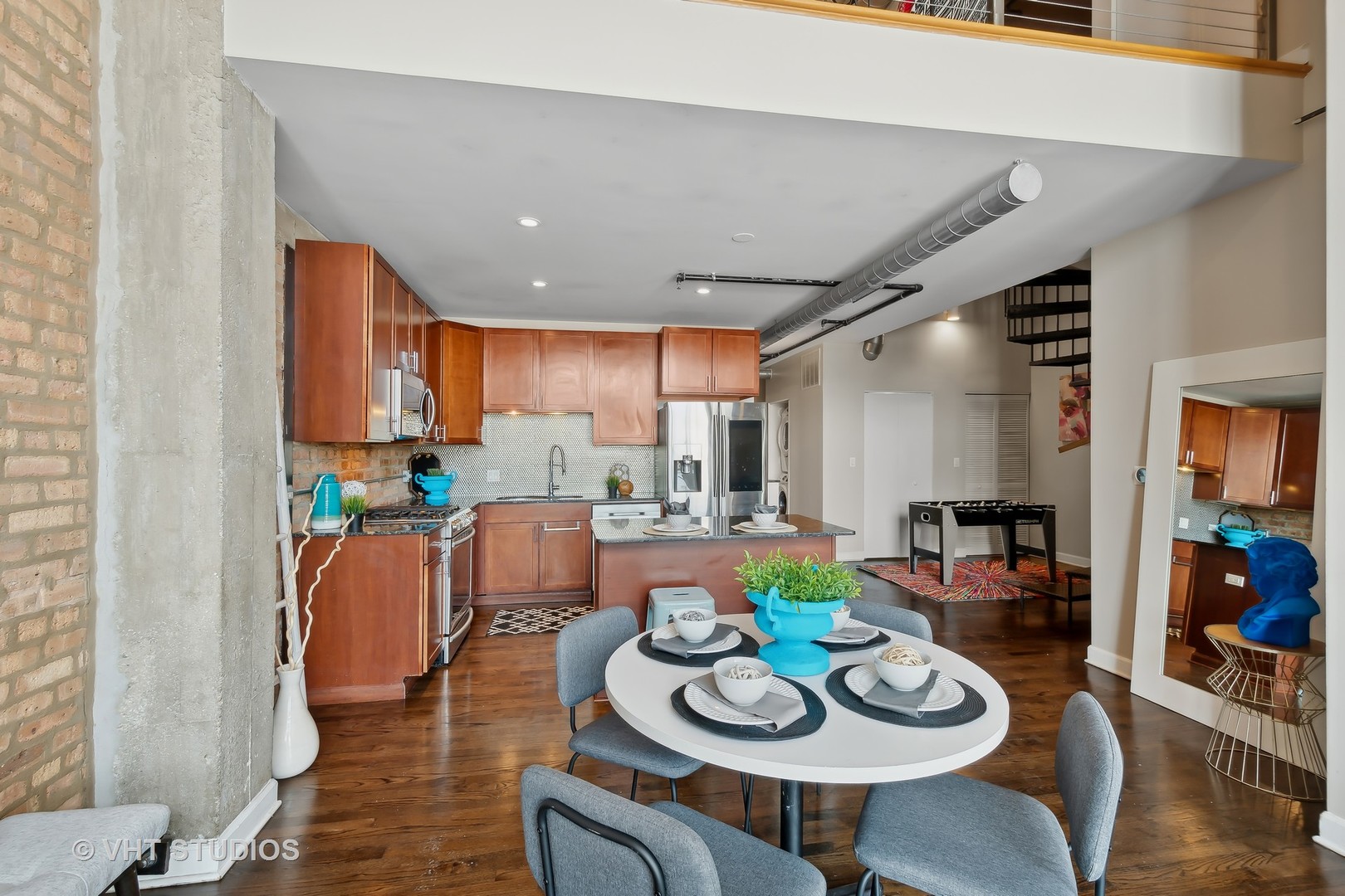 2545 S Dearborn Street Unit: 504