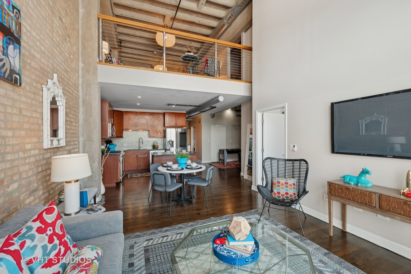 2545 S Dearborn Street Unit: 504