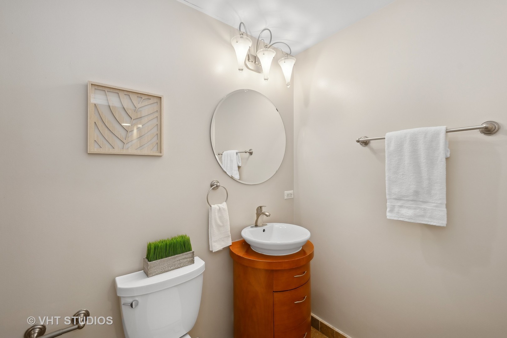 2545 S Dearborn Street Unit: 504