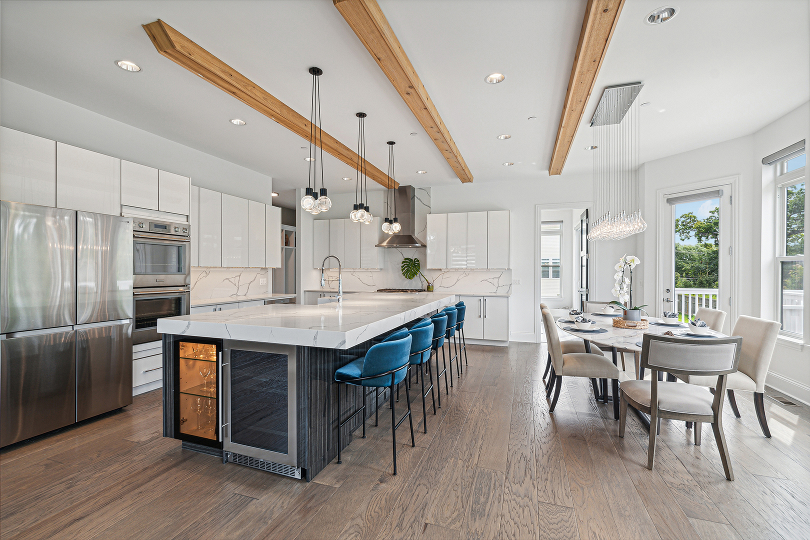 456 Woodland Chase Lane