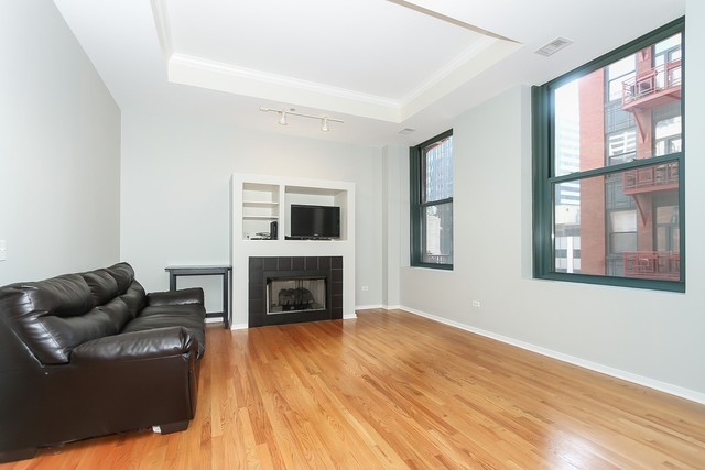 208 W Washington Street Unit: 1106