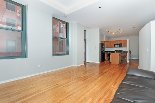 208 W Washington Street Unit: 1106