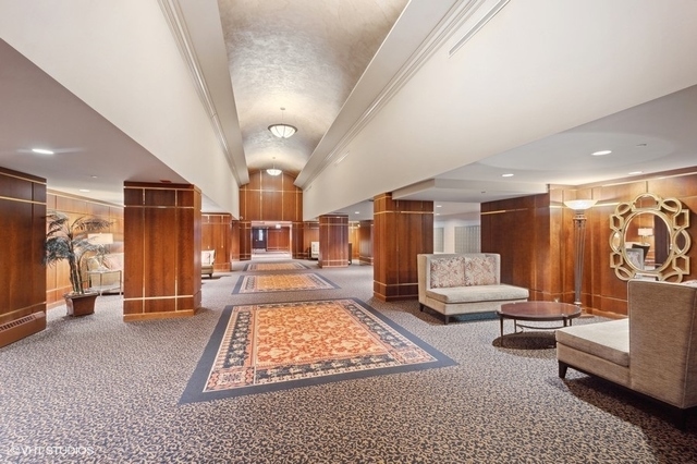 910 S Michigan Avenue Unit: 1111
