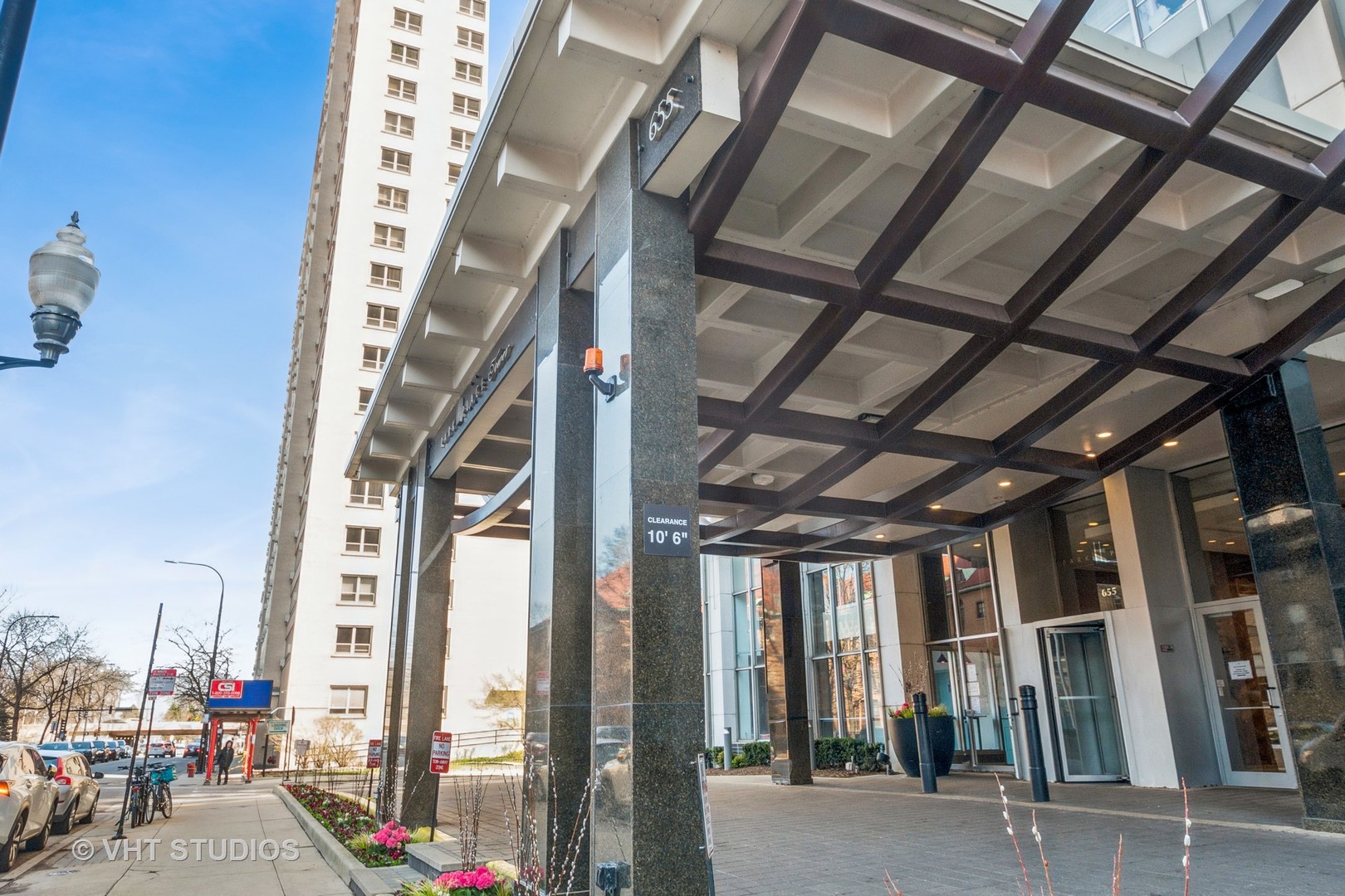 655 W Irving Park Road Unit: 4303