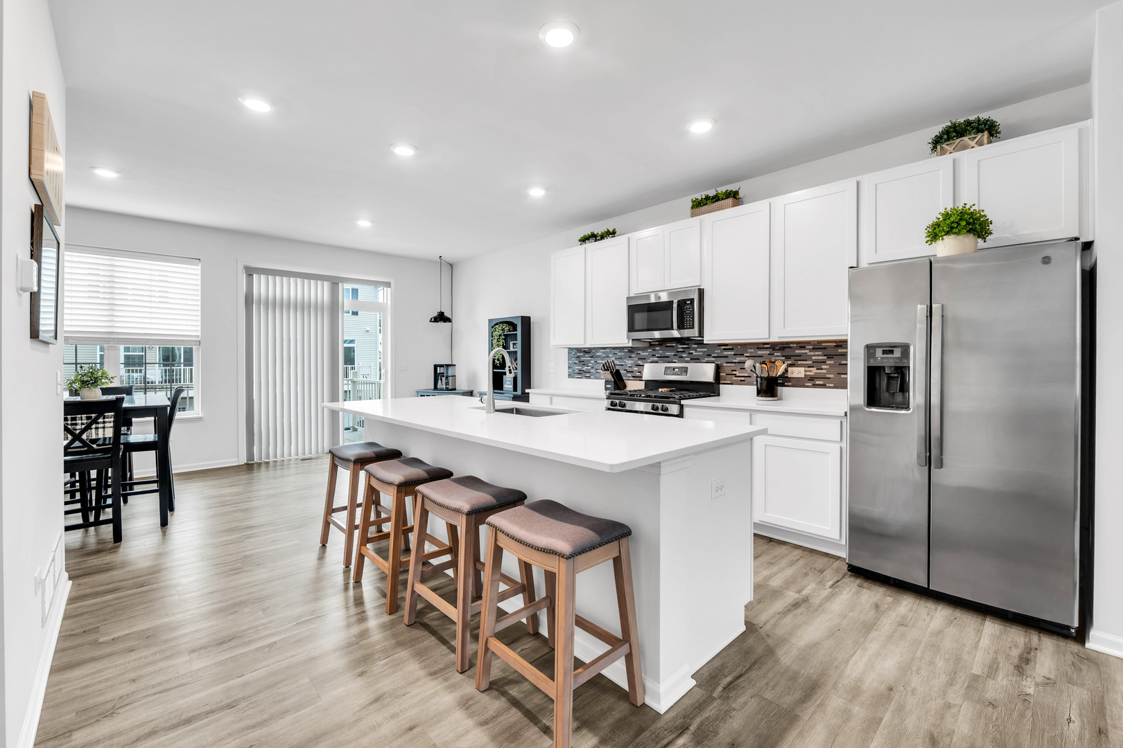205 Lakeshore Drive
