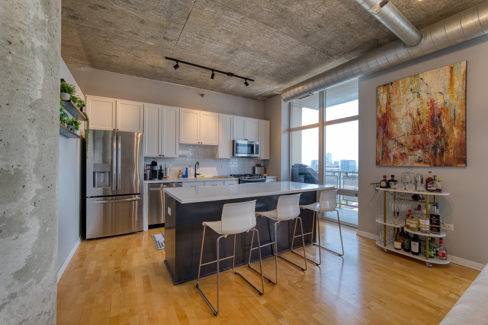 700 N Larrabee Street Unit: 1315