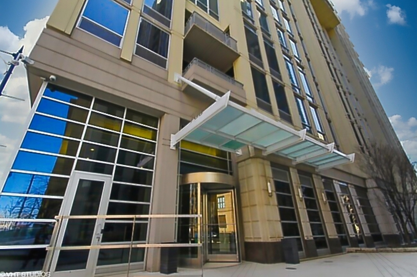 700 N Larrabee Street Unit: 1315