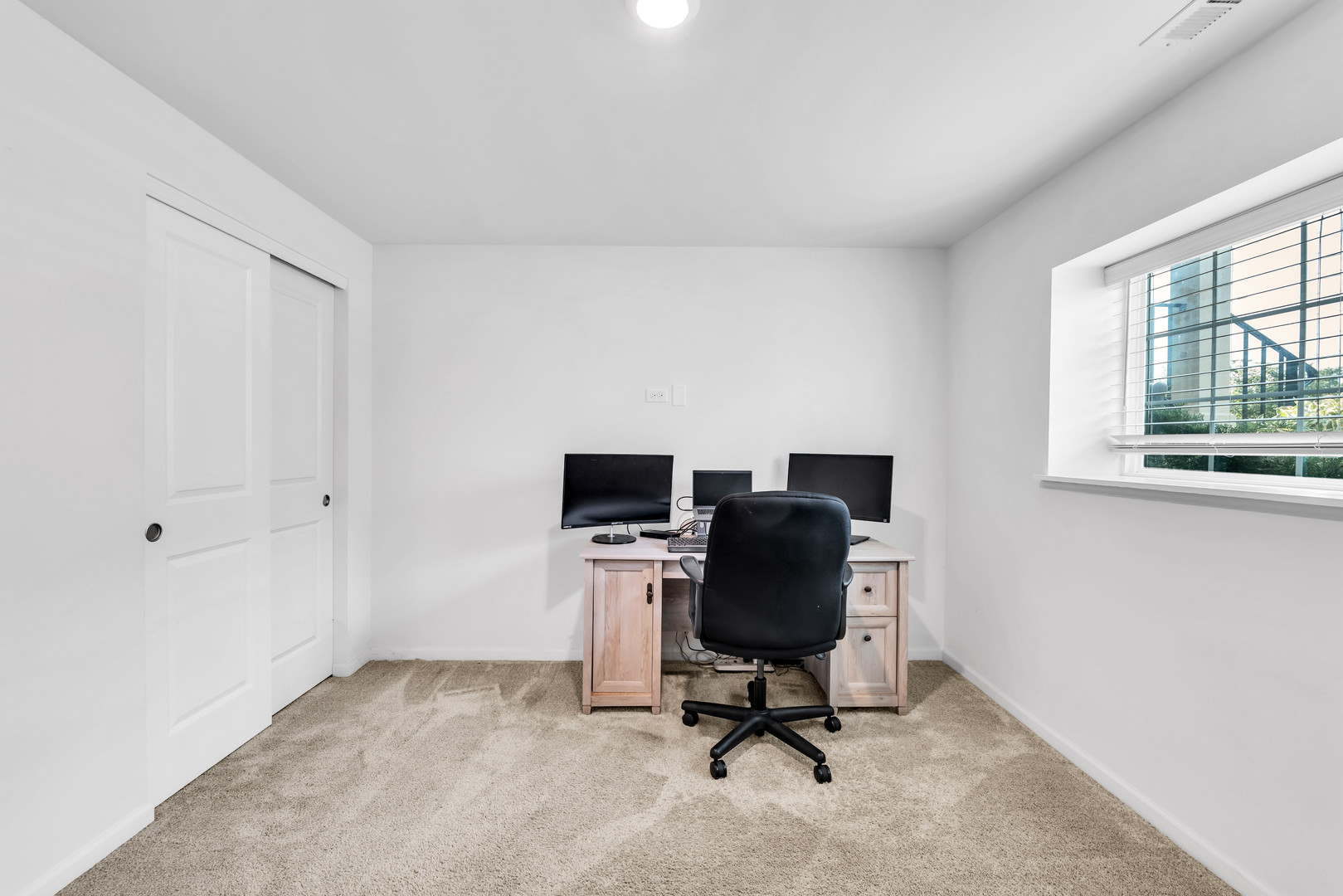 205 Lakeshore Drive