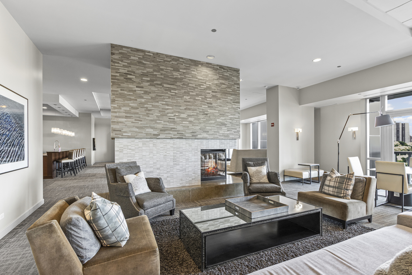 1201 S Prairie Avenue Unit: 403