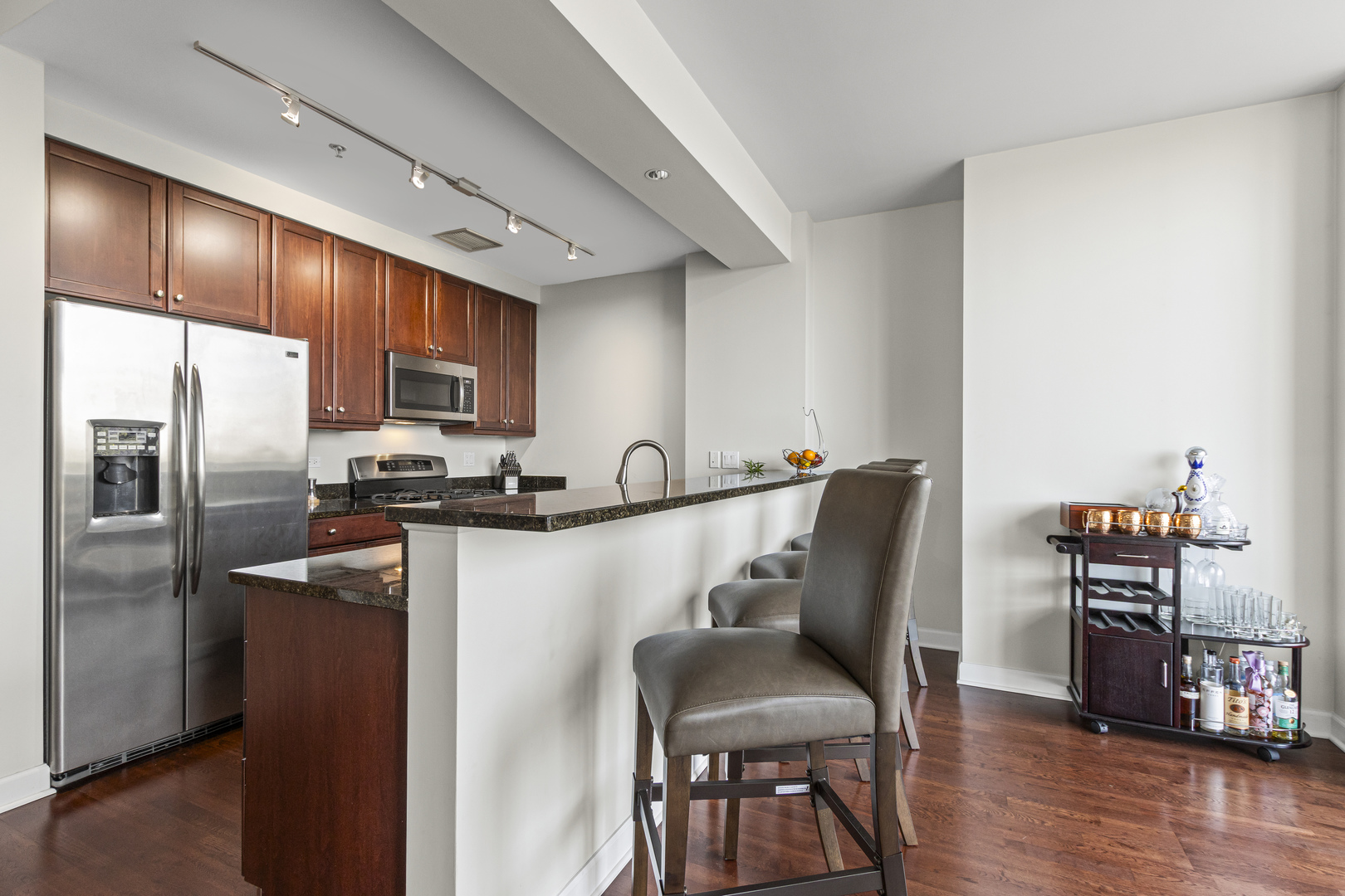 1201 S Prairie Avenue Unit: 403